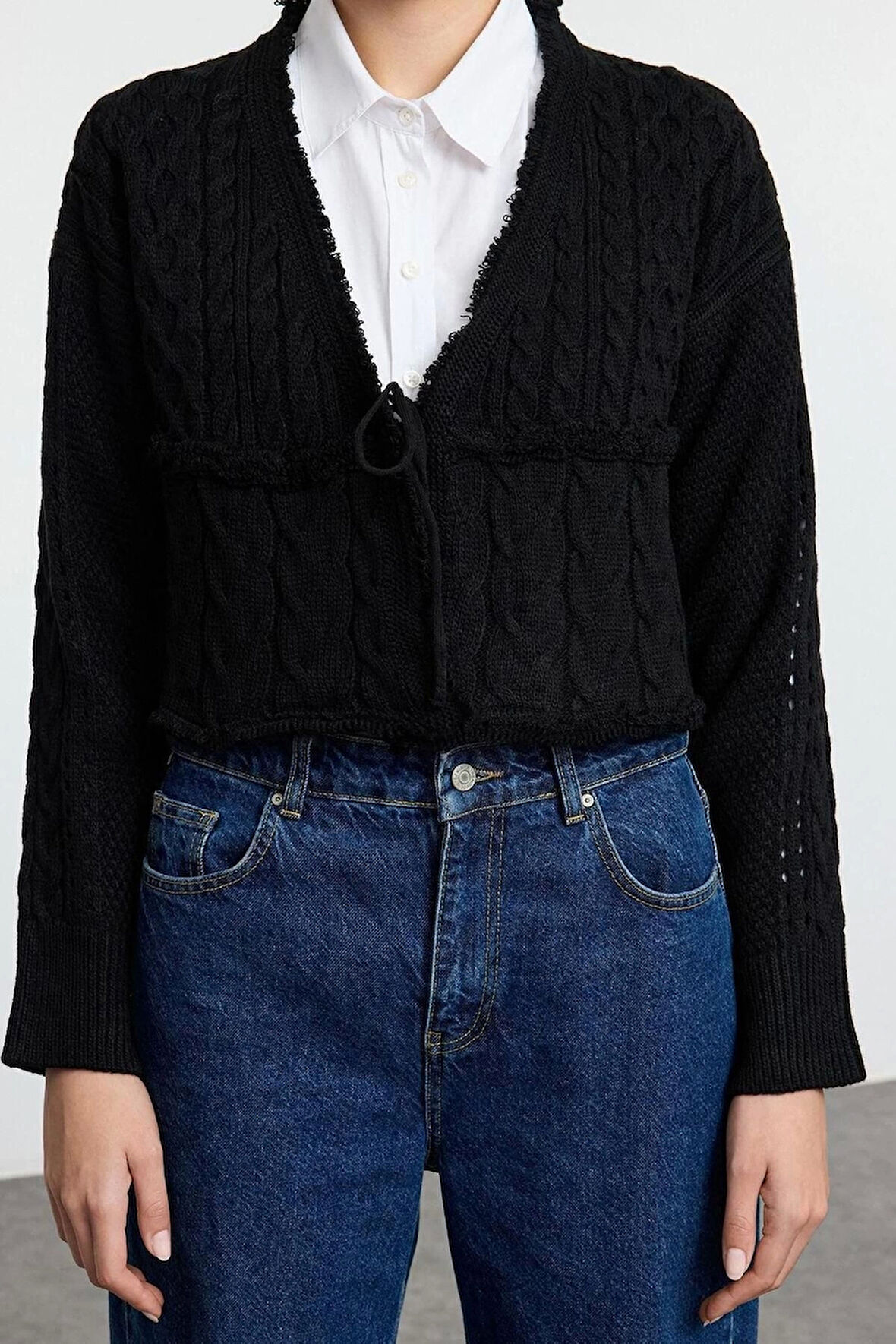 Kadın Moda Şık V Yaka Standart Kol Crop Bağlama Detaylı Triko Hırka