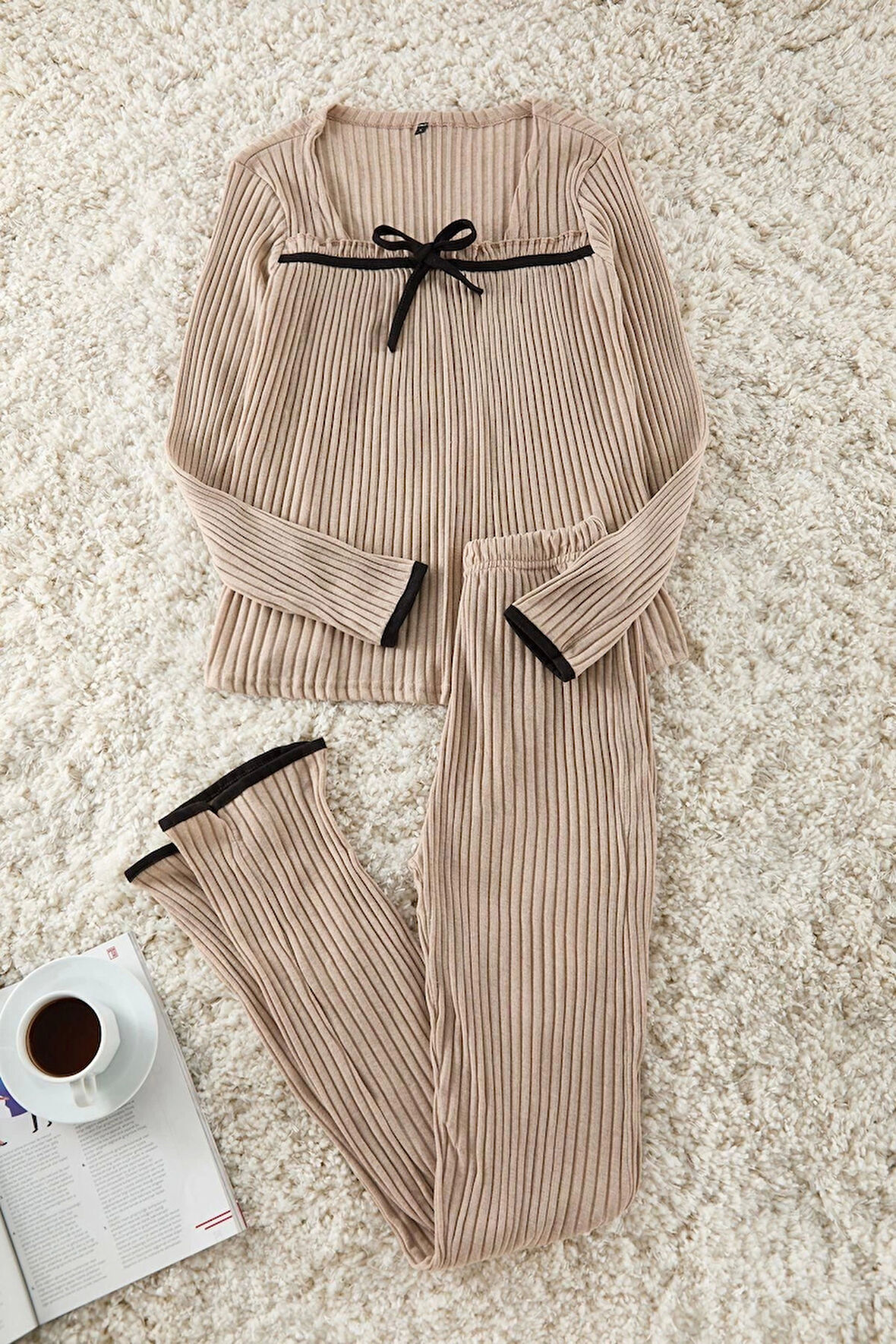 Kadın Moda Şık Kare Yaka Boru Paça Uzun Kol Fırfırlı Kurdele Fiyonklu Fitilli Örme Pijama Takımı