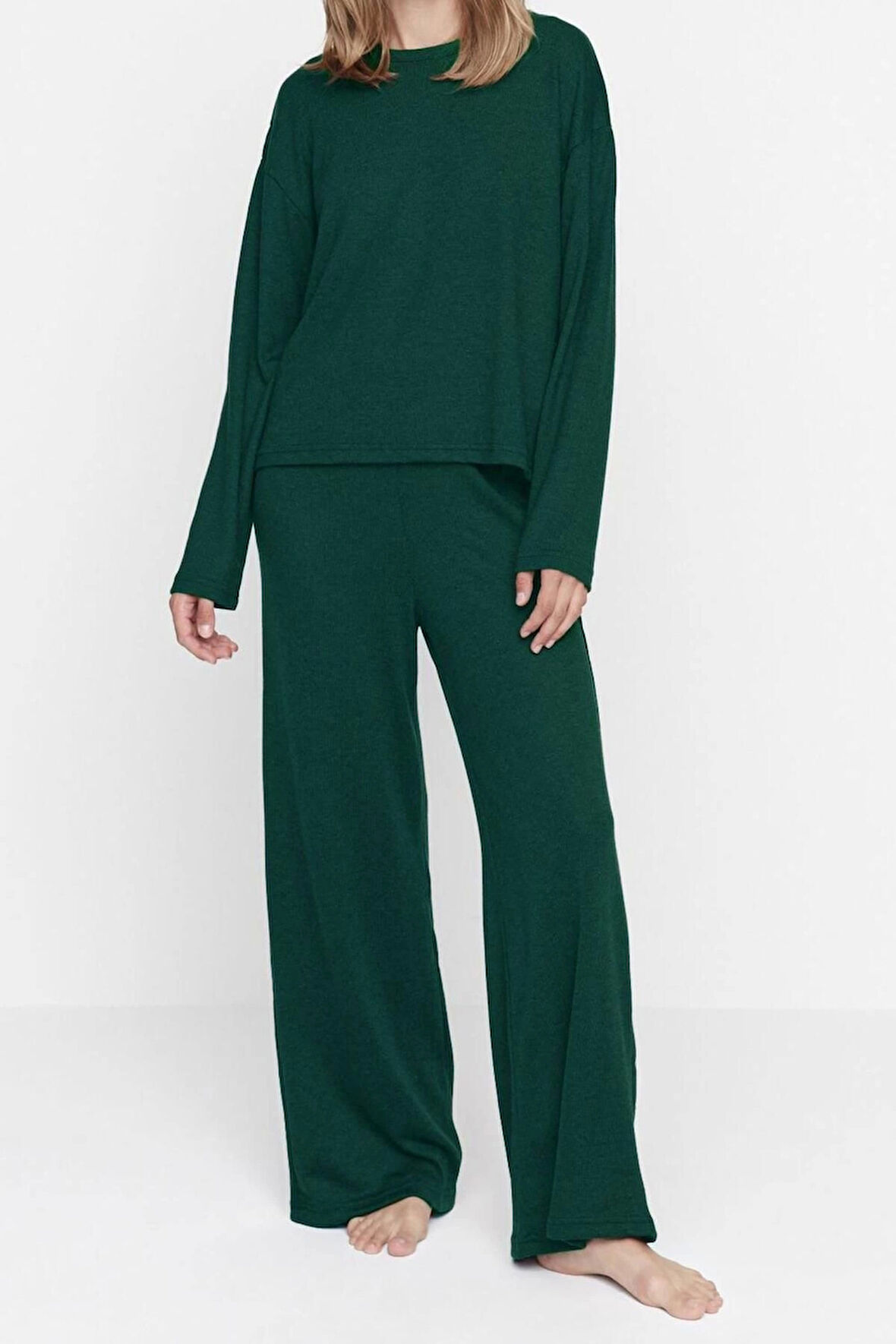 Kadın Moda Şık Bisiklet Yaka Geniş Paça Uzun Kol Fitilli Örme Pijama Takımı