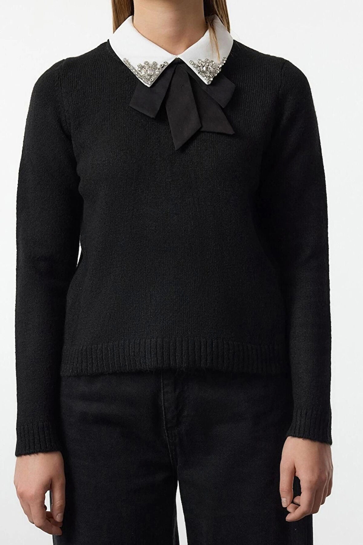 Kadın Moda Şık Polo Yaka Standart Kol Regular Yumuşak Dokulu Garnili Kurdeleli Taşlı Triko Kazak