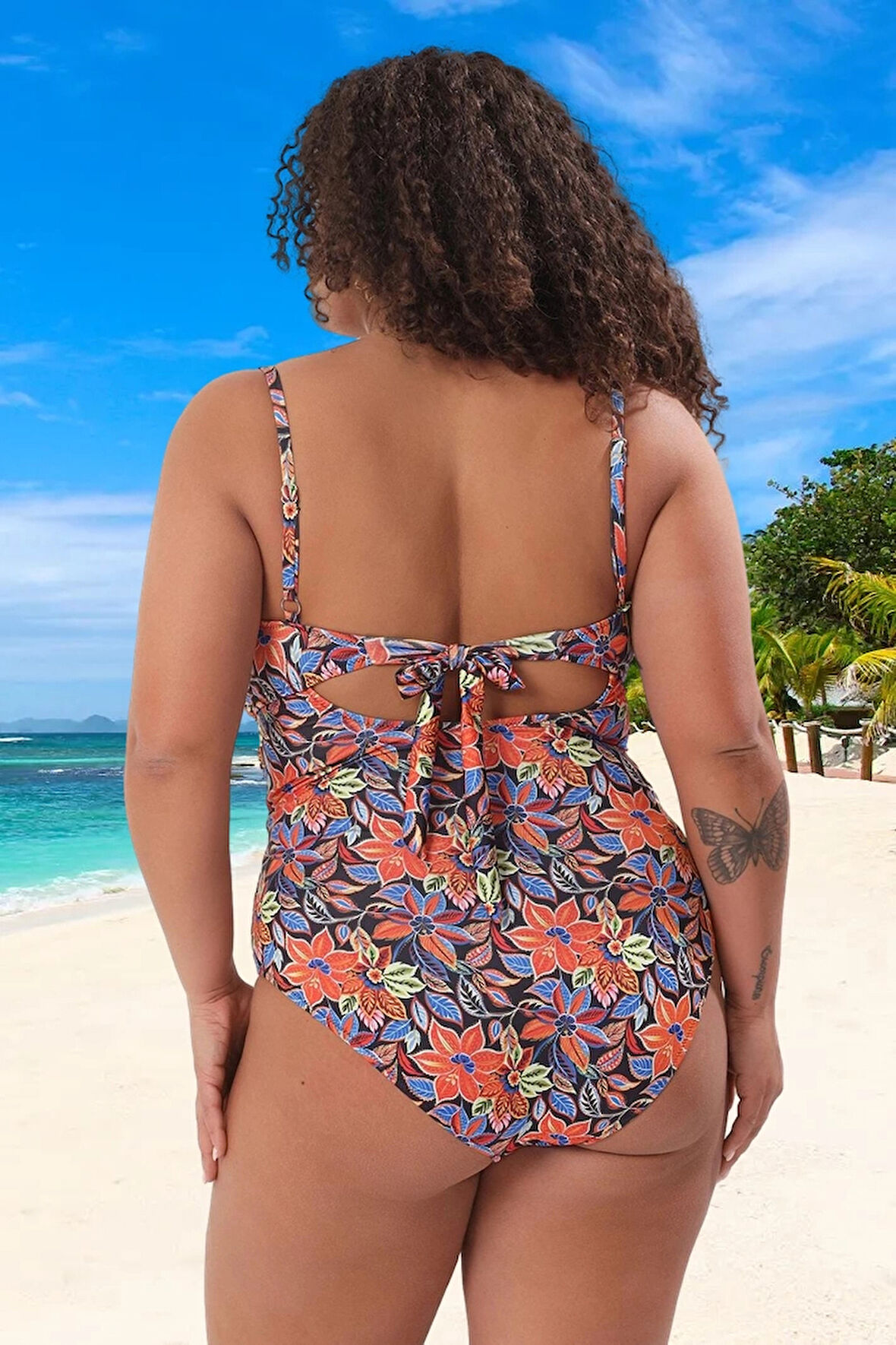 Konforlu Modern Desenli Büyük Beden Mayo Plaj Kıyafeti Hızlı Kuruyan