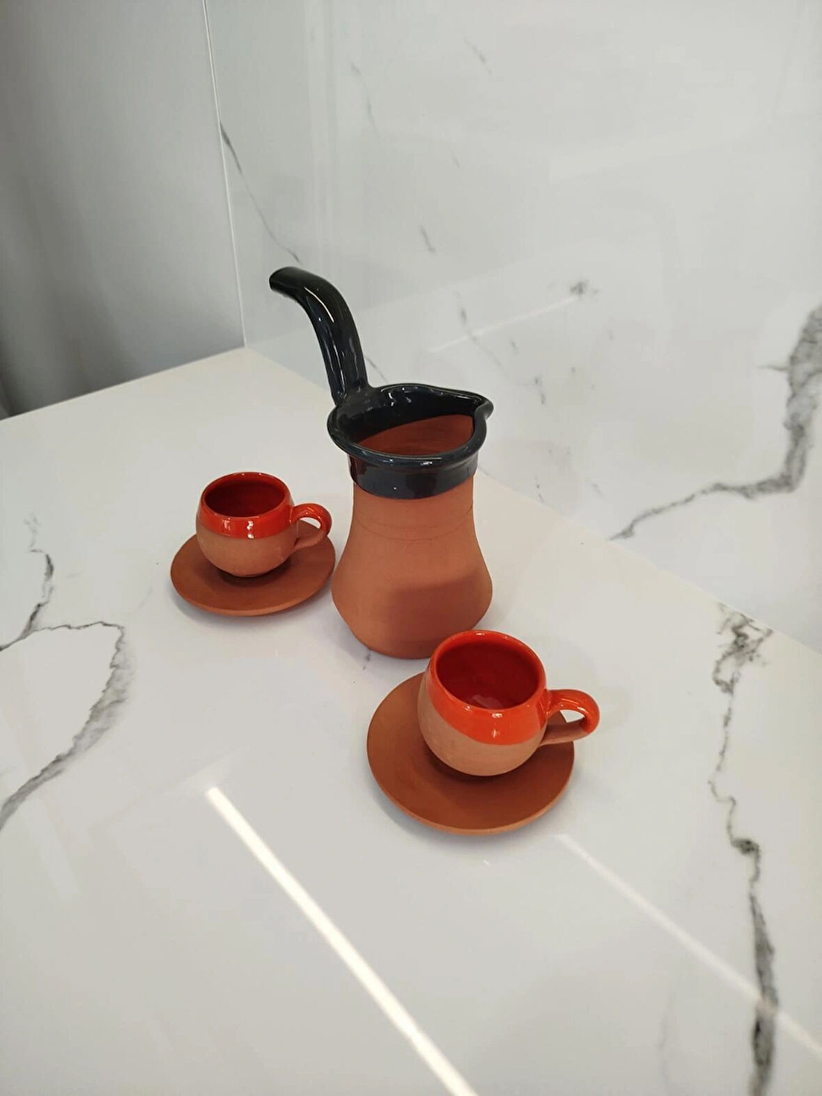Toprak İçi Sırlı Turuncu 2'li Kahve Fincan Takımı ve Yeşil Renk Cezve