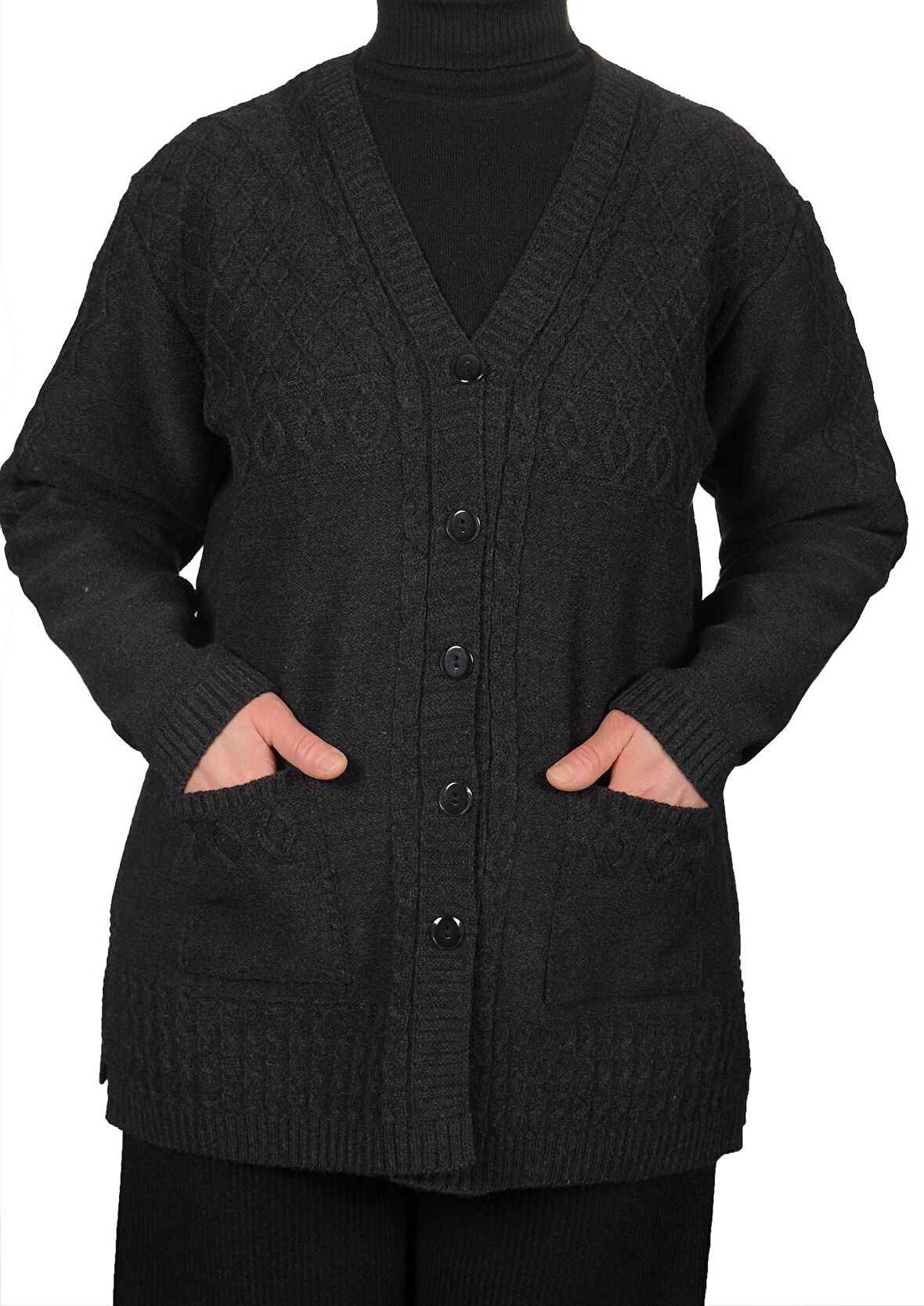 Kadın  Düğmeli Kısa Hırka