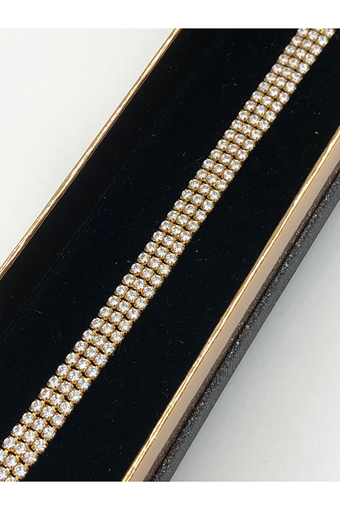 Şıklığın Tamamlayıcısı! Xuping Altın Renk Kadın Bileklik 14 K Gold Renk 17+2 Cm kutulu Renk Atmaz