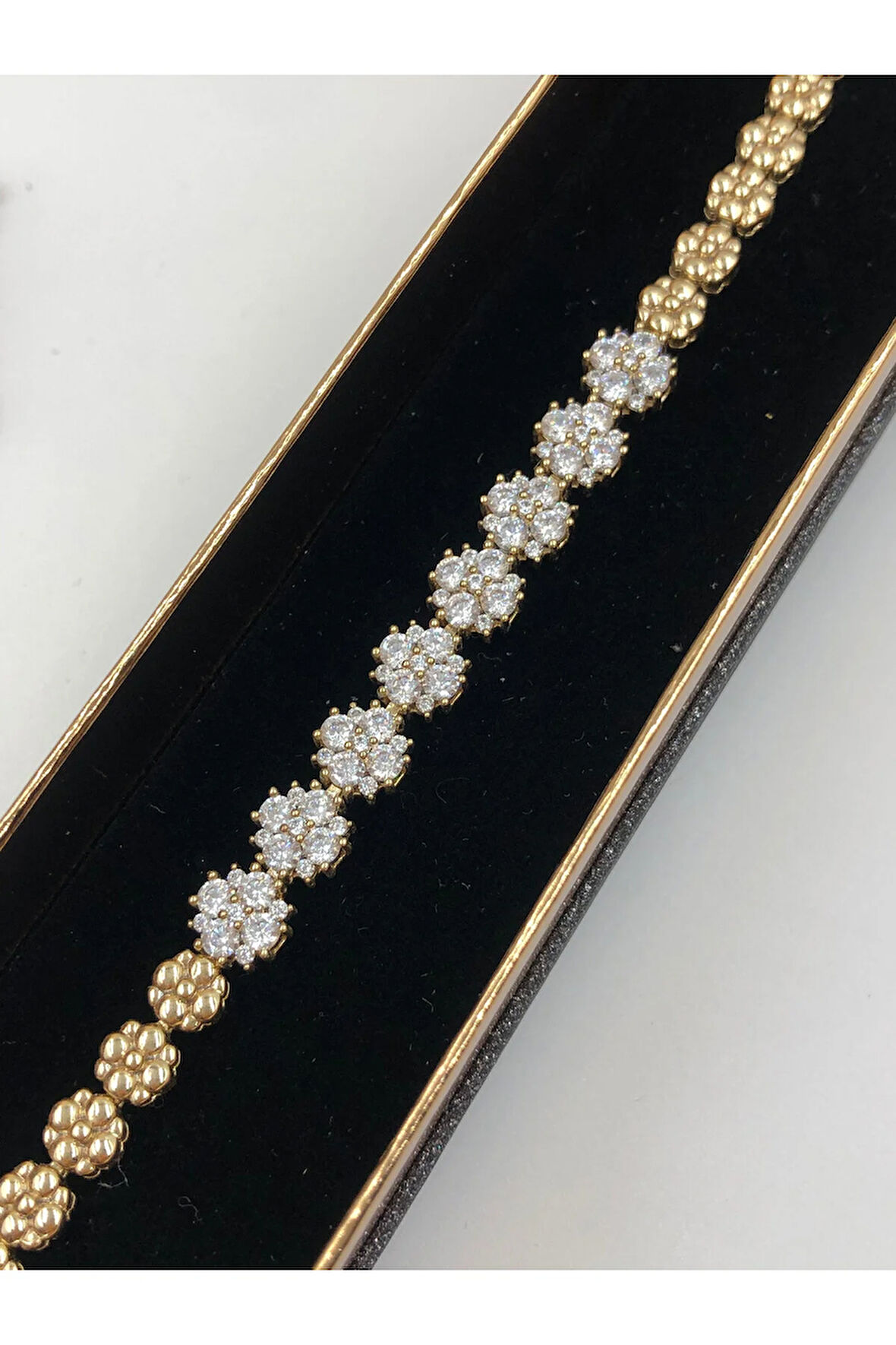 Her Kombine Uygun! Xuping Taşlı Altın Renk Kadın Bileklik 14 K Gold Renk 17+2 Cm kutulu Renk Atmaz