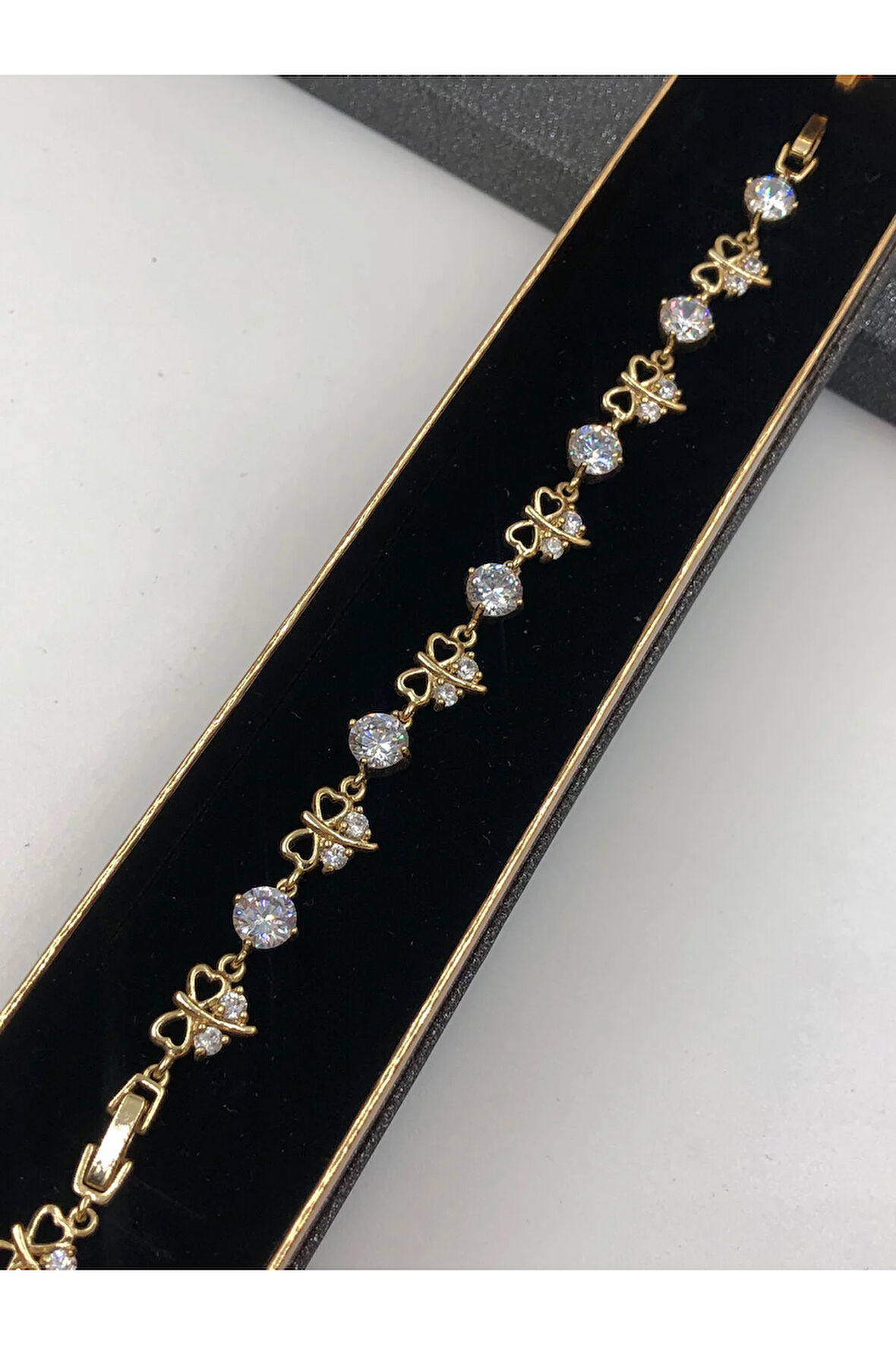 Şıklığın Tamamlayıcısı! Xuping Altın Renk Kadın Bileklik 14 K Gold Renk 17+2 Cm kutulu Renk Atmaz