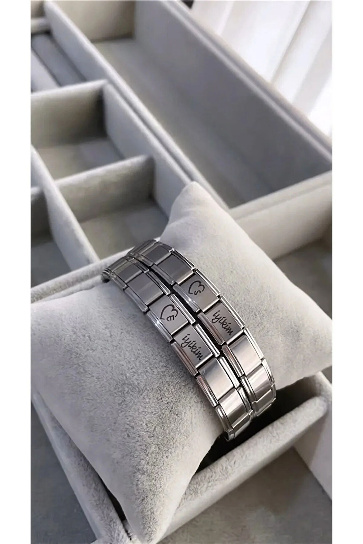 Kişiye özel kelebek detaylı çift bileklik