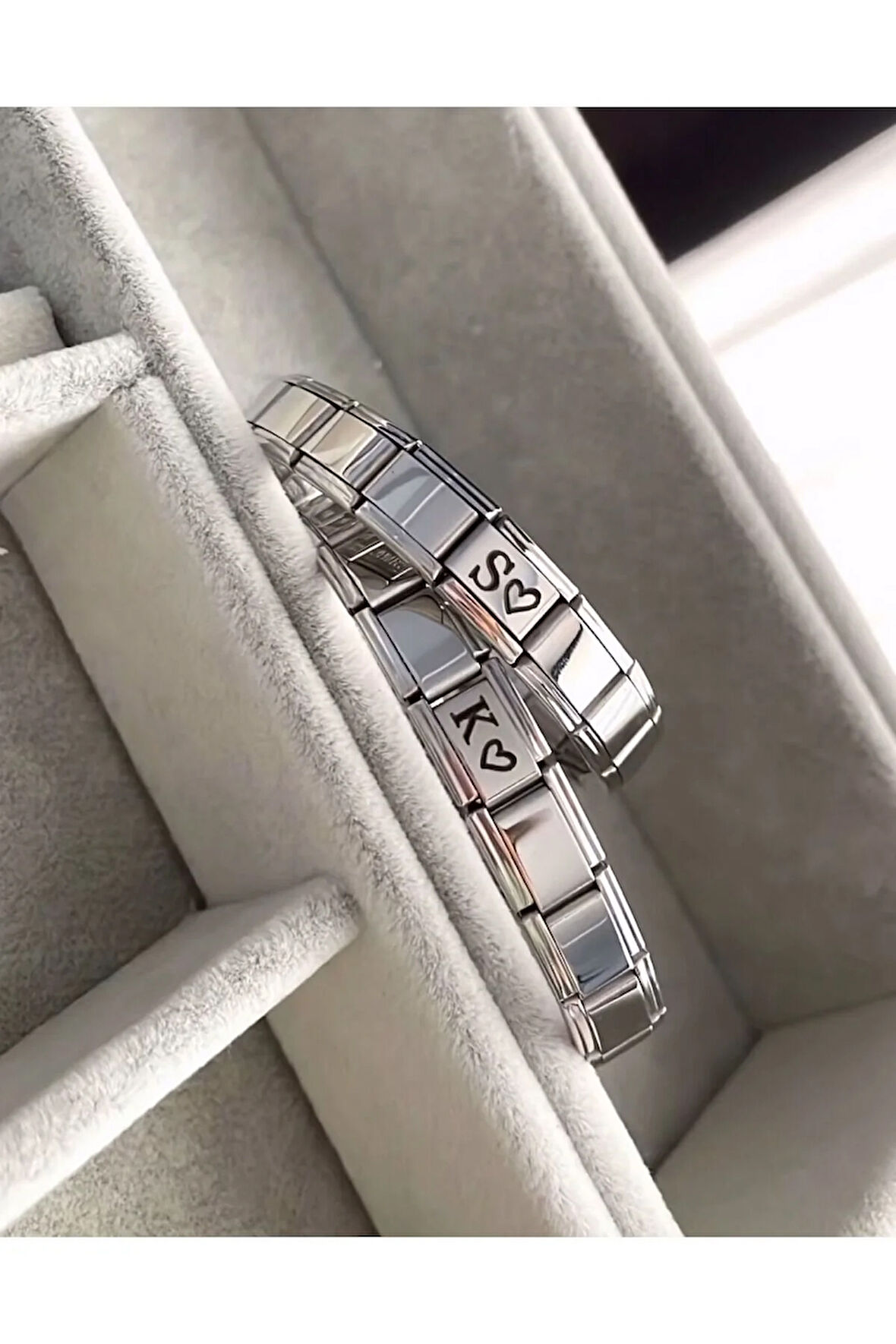 Baş Harfli Nomination Bileklik - En Güzel Hediye