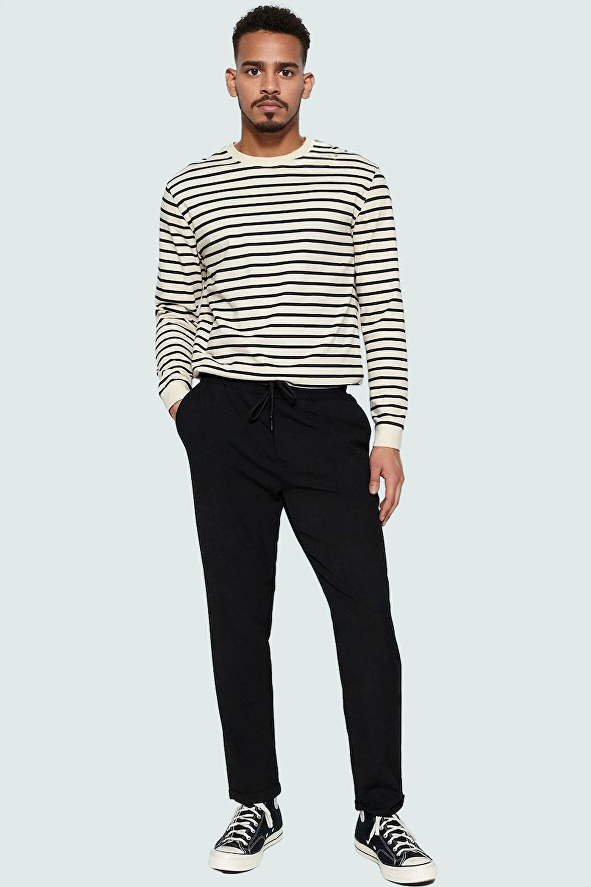 Erkek Viskoz Karışımlı İnce Dokuma Pantolon Dar Paça Slim Fit Model Yaz Aylarının Vazgeçilmezi