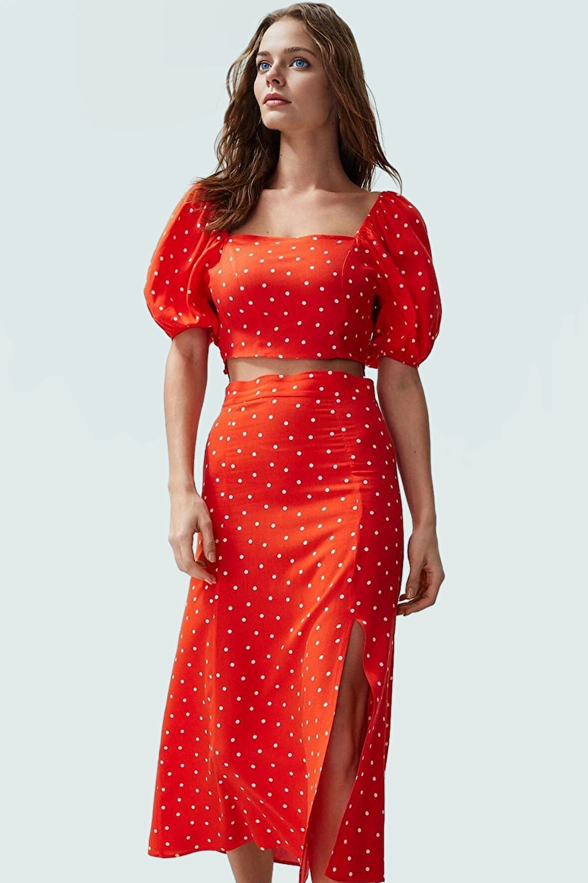 Viskoz Dokuma Puantiyeli Bluz Etek Takım Midi Boy Yırtmaçlı Uzun Ömürlü Dayanıklı Malzeme