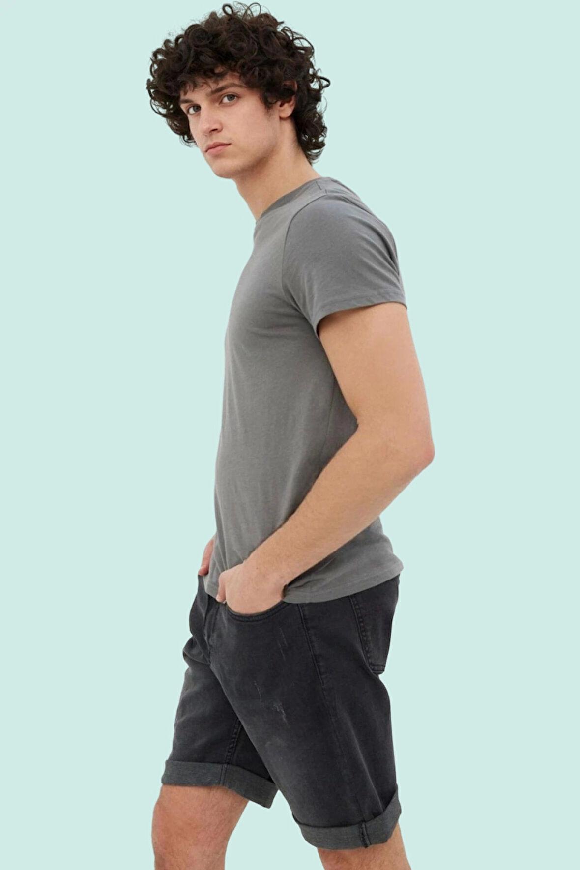 Erkek Yazlık Denim Şort Nefes Alan Pamuklu Kumaş Slim Fit Dar Paça Yaz Aylarının Vazgeçilmezi