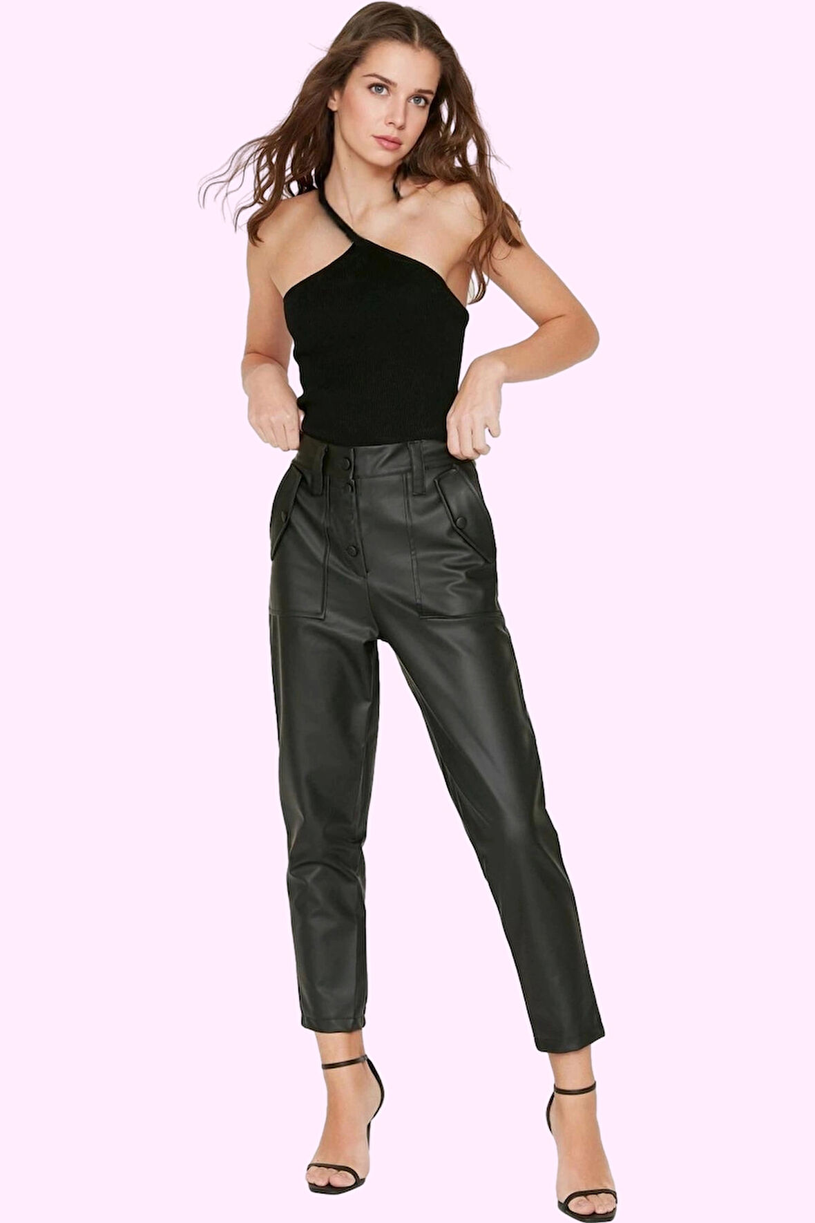 Kadın Düz Desenli Regular Havuç Pantolon Suni Deri Dokuma Kumaş Günlük Kombin Modern Tasarım