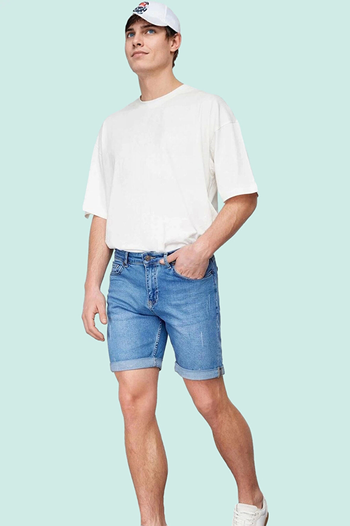 Erkek Yazlık Denim Şort Nefes Alan Pamuklu Kumaş Slim Fit Dar Paça Yaz Aylarının Vazgeçilmezi