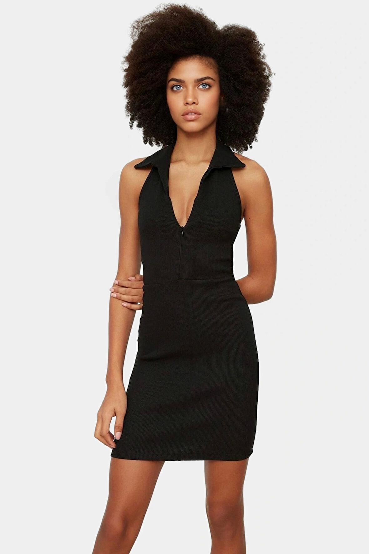 Fermuarlı Örme Mini Elbise Vücut Hatlarını Vurgular Yaz İçin İdeal Şık Görünüm Modern Stil