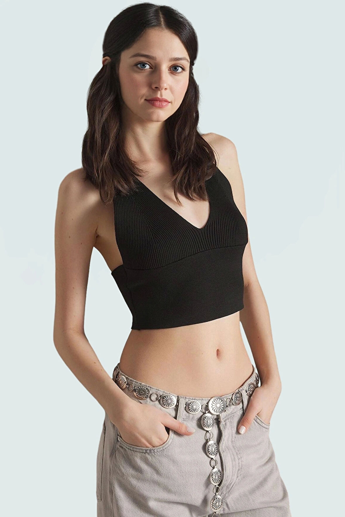 Triko Kumaş Bluz Fitted V Yaka Super Crop Kesim Şık Tasarım Yüksek Kalite Konforlu