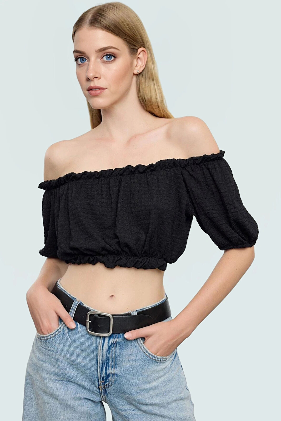 Rahat Crop Bluz Örme Polyester Kumaş Carmen Yaka Zarifane Tasarım Kullanım Ve Şık