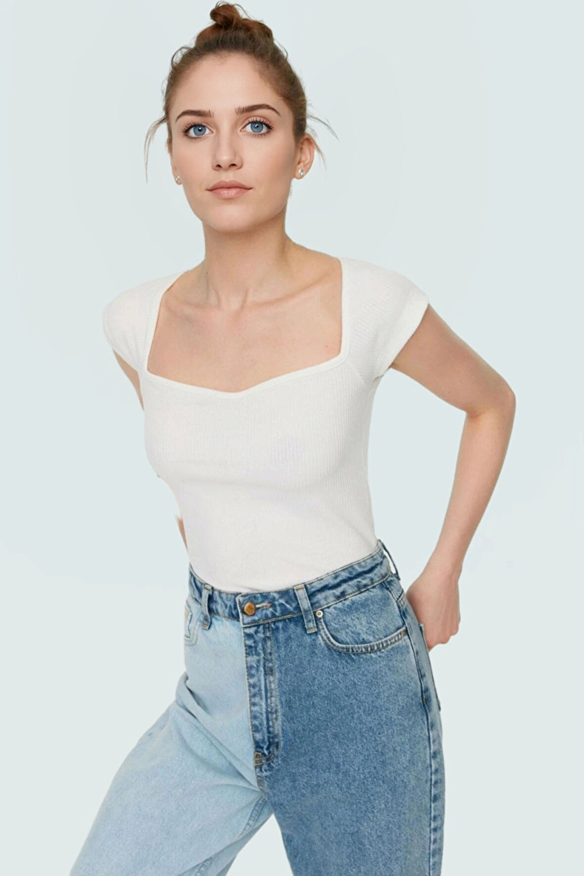 Pamuklu Elastan Bluz Regular Basic Kalıp Rahat Dayanıklı Malzeme Özel Tasarım Konforlu Kesim