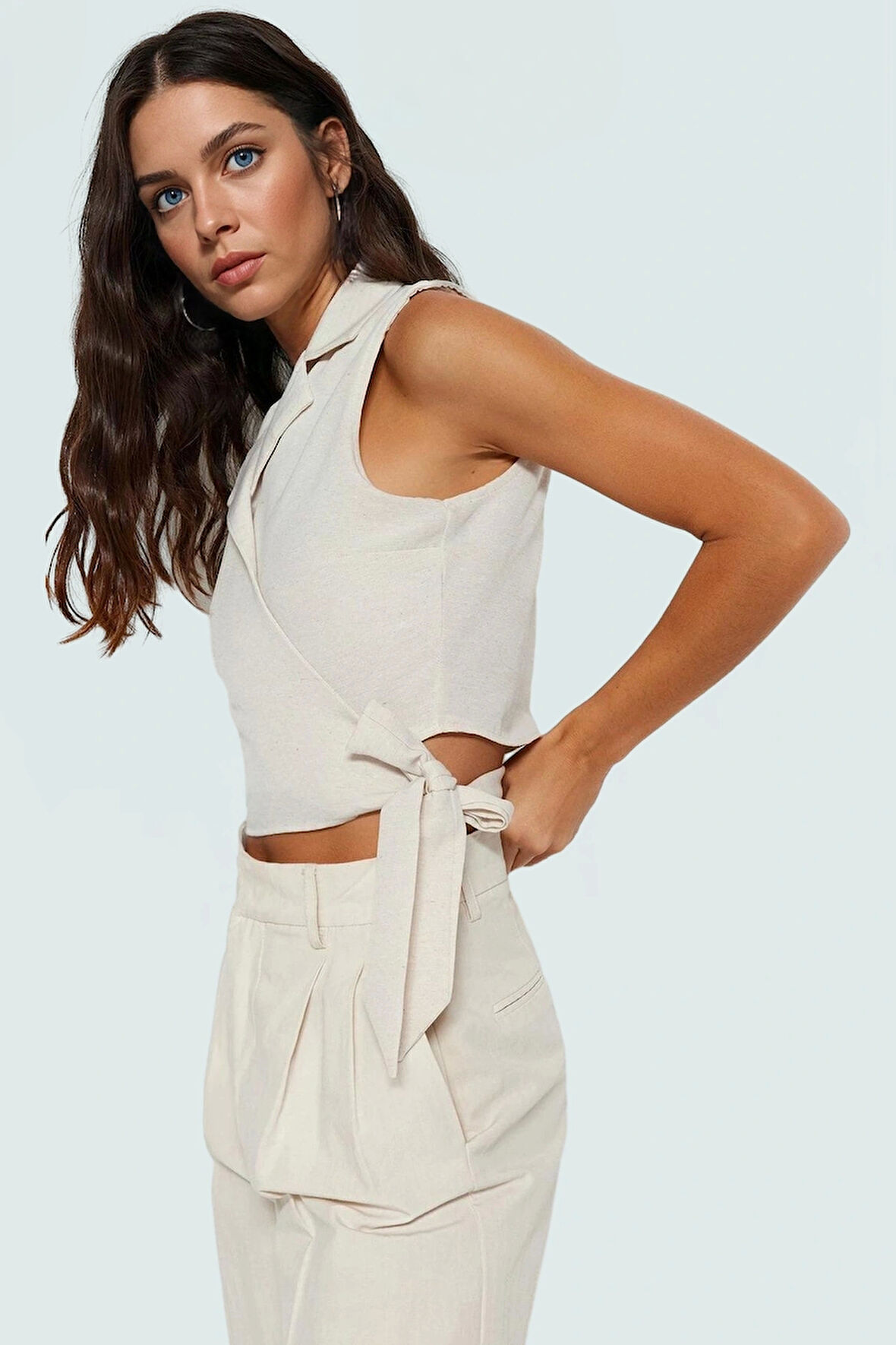 Bağlamalı Crop Bluz Dokuma Kumaştan Şık ve Rahat Bir Seçim Özel Tasarım Modern Stil