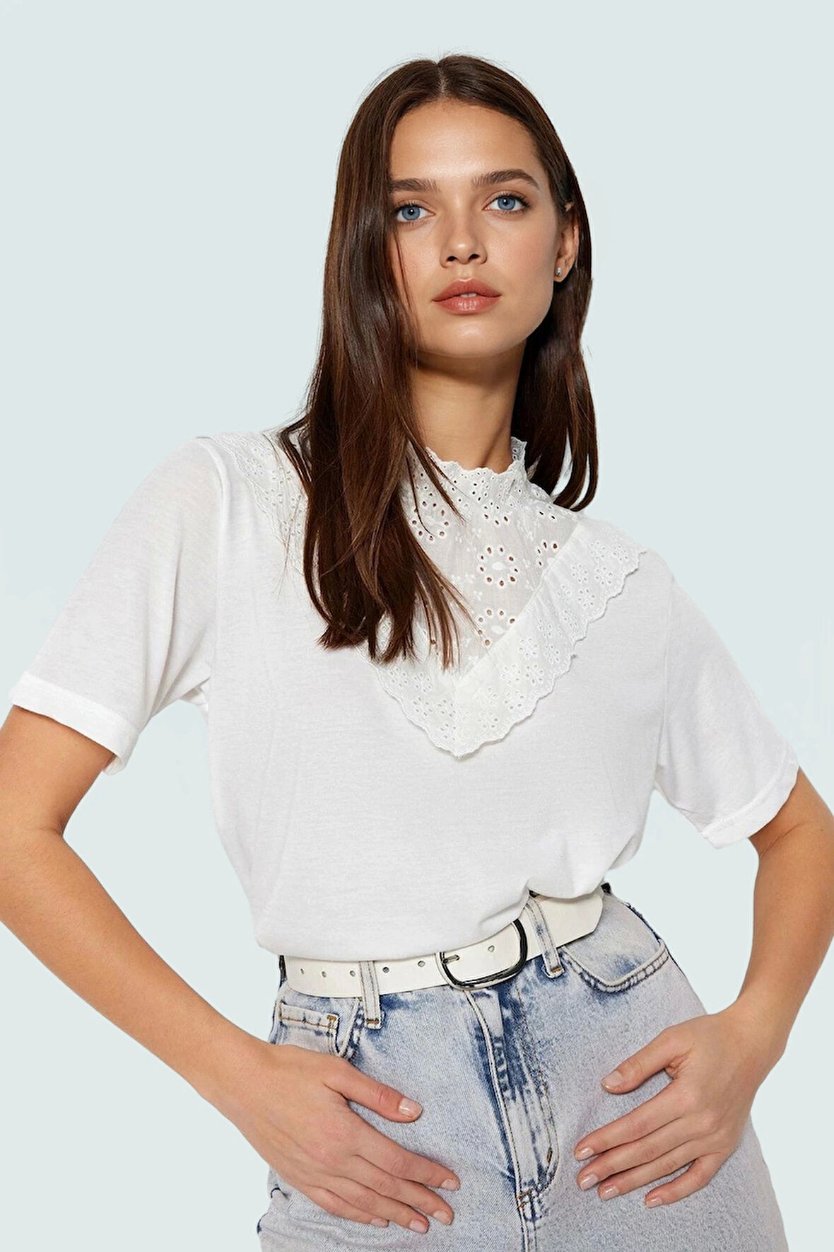 Regular Kalıp Pamuklu Bluz Brodeli Detay Dik Yaka Yaz Günlük Kullanım İçin