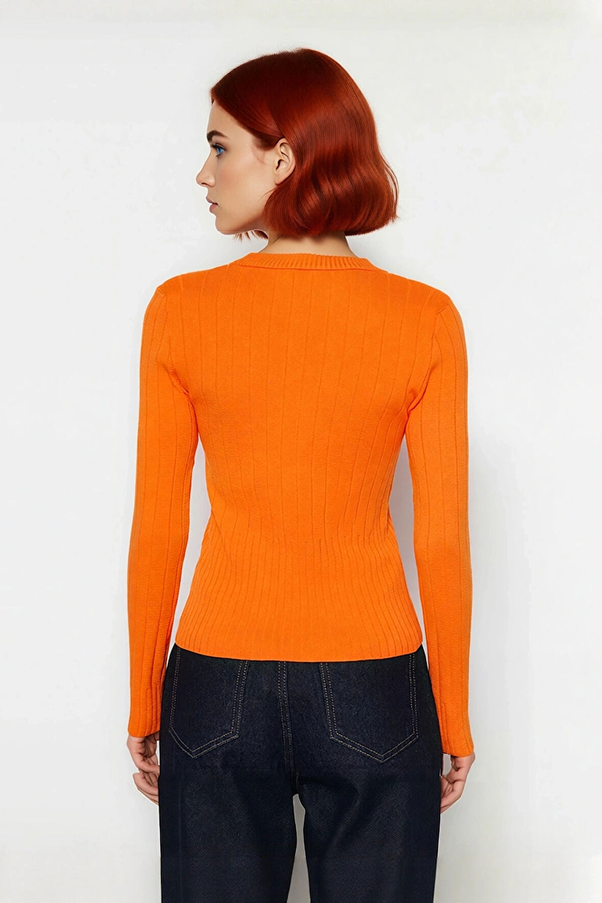 Kadın Uzun Kollu Basic Fitted Bisiklet Yaka Triko Kazak İlkbahar Sonbahar Günlerine Şıklık Katıyor