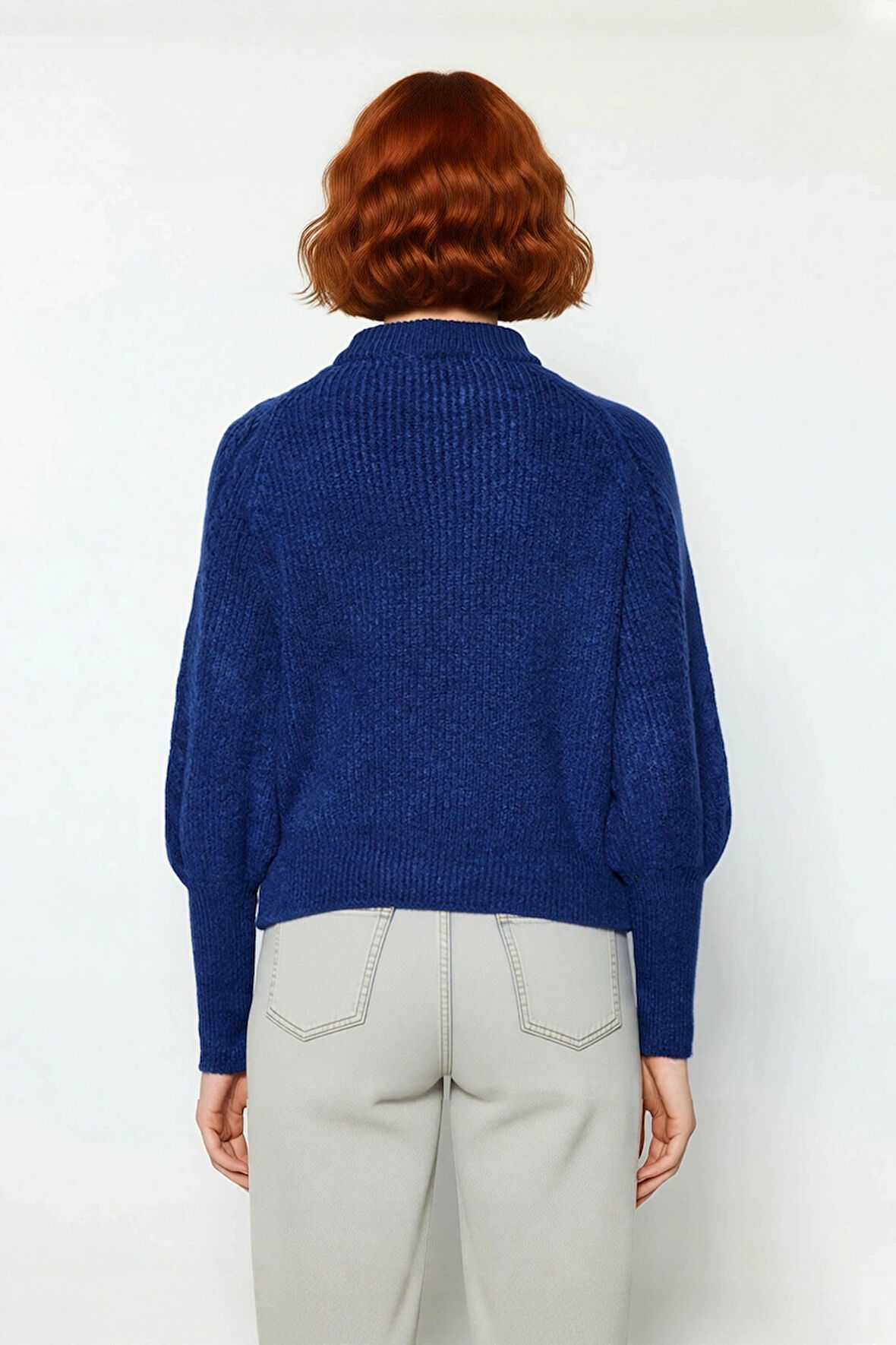 Kadın Regular Fit Yumuşak Dokulu Triko Kazak Balon Kol Dik Yaka Saç Örgü Kış Sezonu Şıklığı