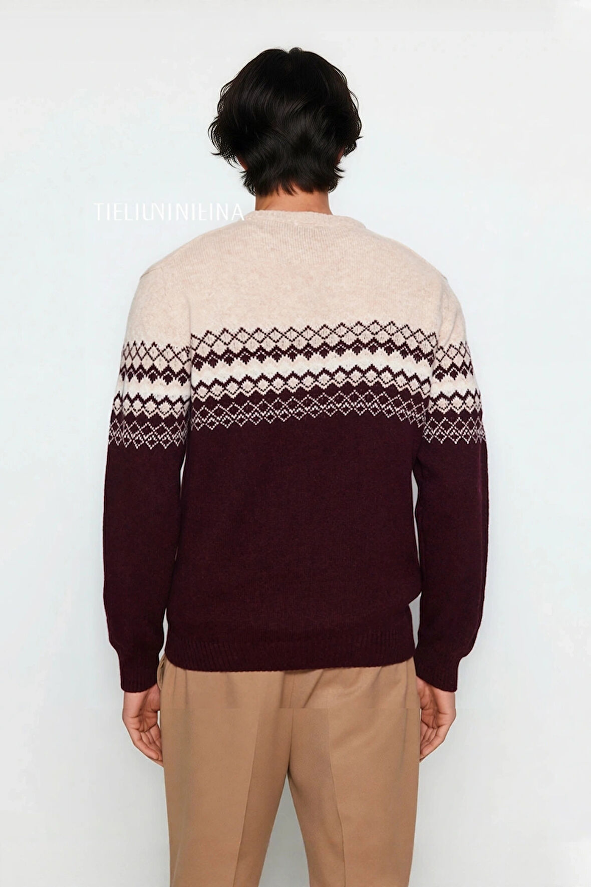 Erkek Fitted Bisiklet Yaka Etnik Desenli Triko Kazak Soğuk Havalar İçin Şık ve Konforlu Bir Tercih