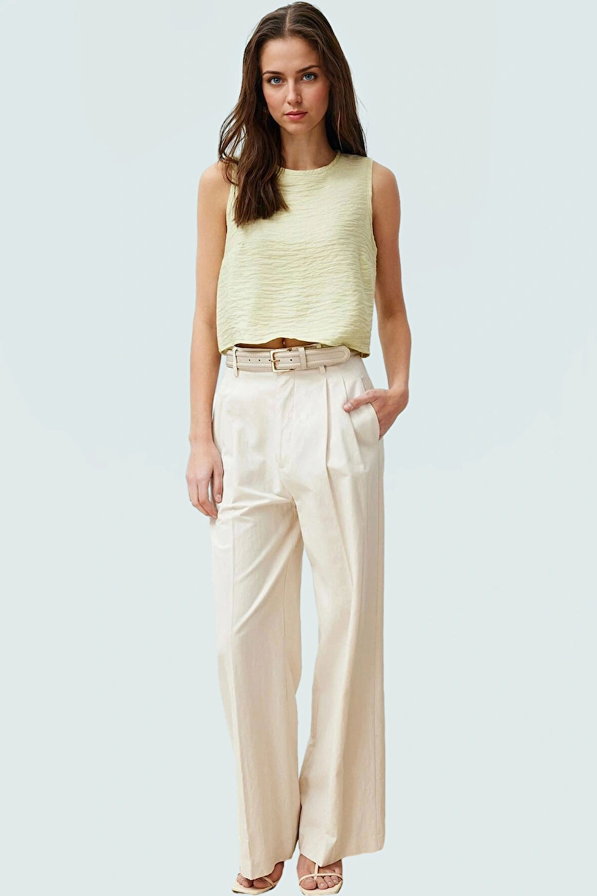 Bisiklet Yaka Kolsuz Crop Bluz 100 Polyester Aerobin Dokuma Yazlık Günlük Şık Görünüm Modern Stil