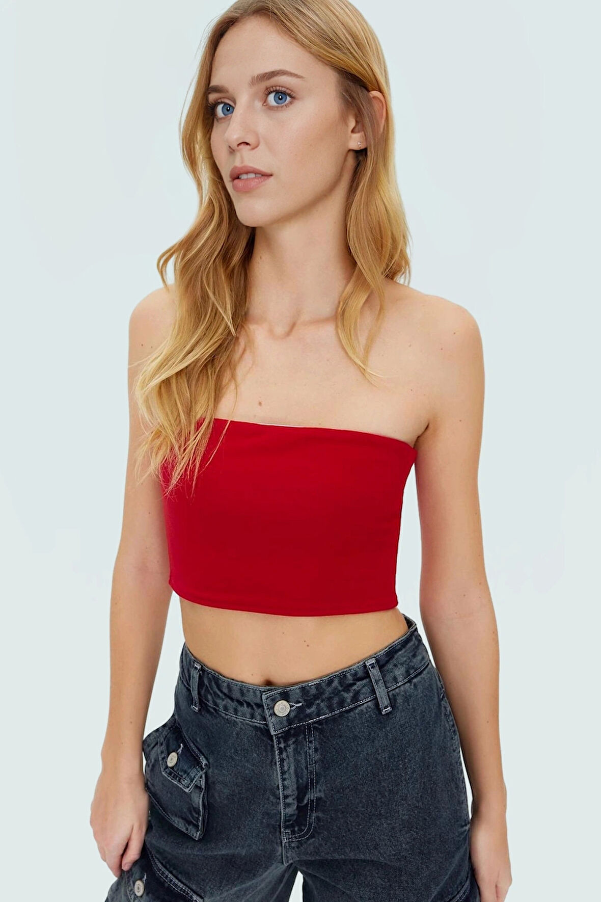 Fitted Kolsuz Örme Bluz Esnek Pamuklu Kumaş Straplez Yaka Zarifane Tasarım Mükemmel Uyum