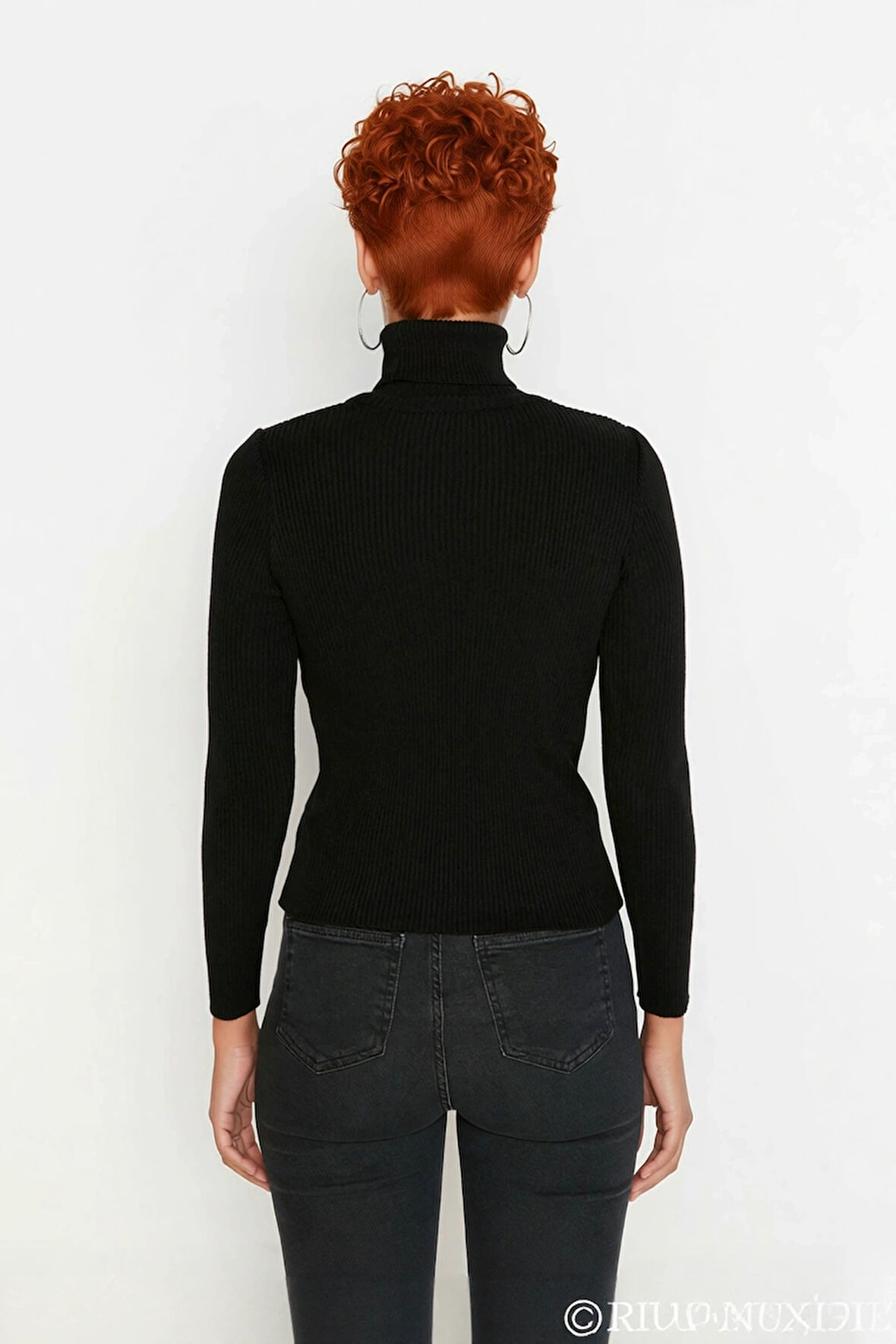 Kadın Basic Balıkçı Yaka Fitted Triko Kazak Akrilik Kumaşıyla Kış Kombinlerinin Vazgeçilmezi