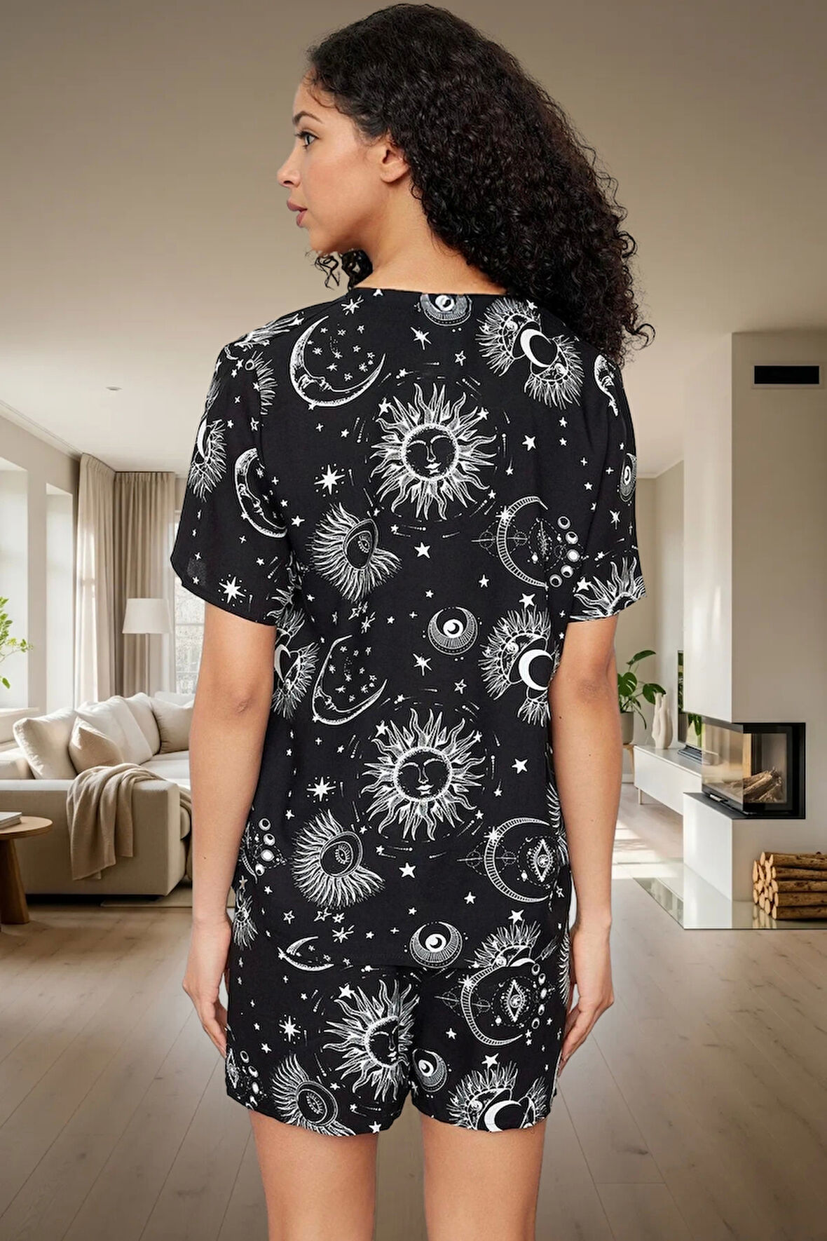 Rahat Ev Giyim Kadın Galaksi Desenli Viskoz Şortlu Pijama Takımı Zarifane Tasarım Özel