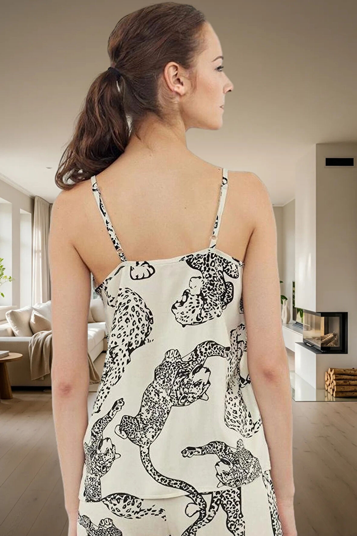 İnce Askılı Viskoz Pijama Geniş Paça ve V Yaka Tasarım Seçkin Malzeme Özenle Seçilmiş