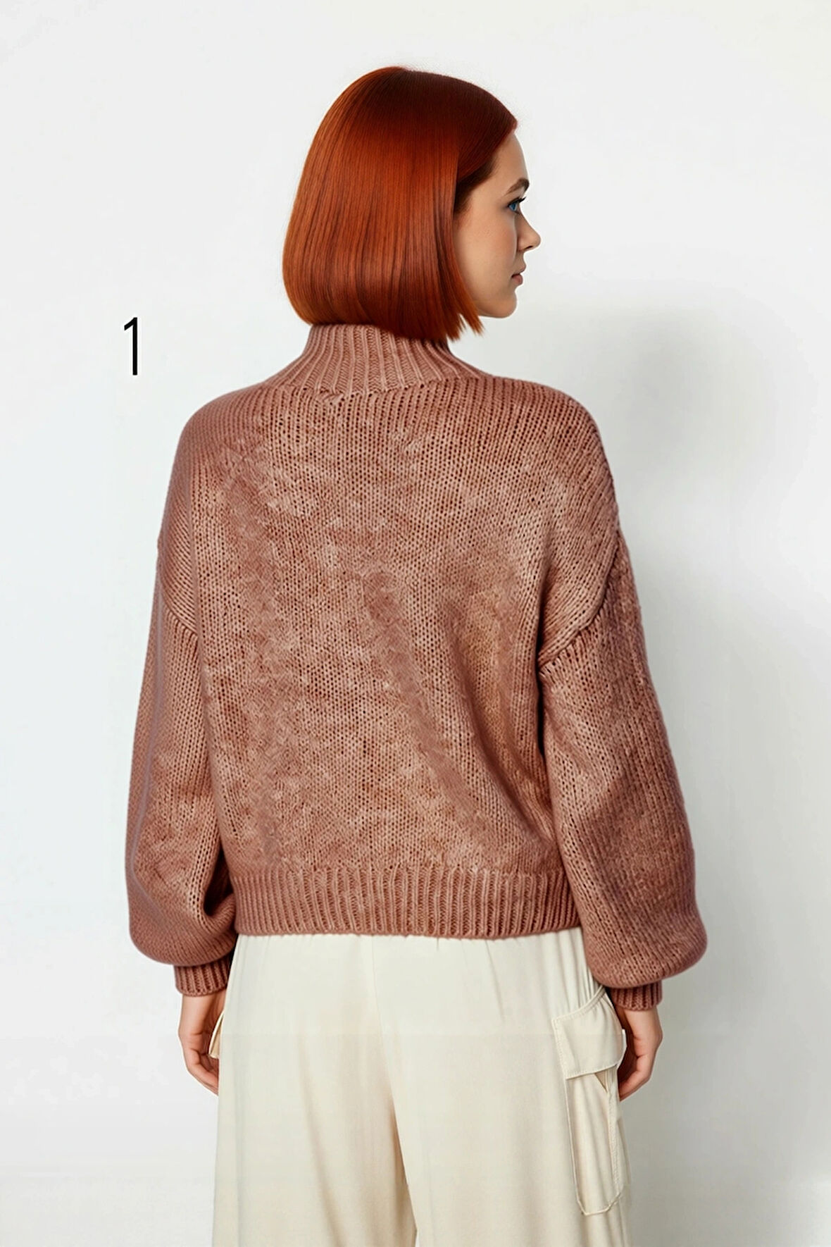 Kadın Kalın Oversize Triko Kazak Dik Yaka Detayıyla Casual Kombinlerin Vazgeçilmezi Kaliteli