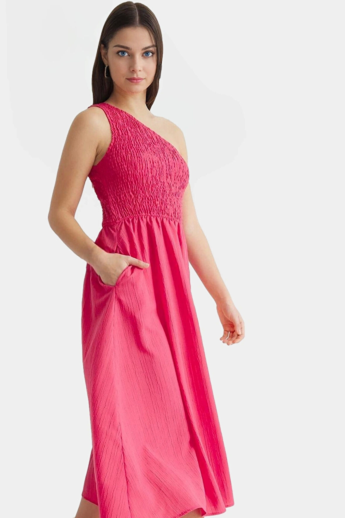 Şık ve Rahat Yazlık Midi Elbise Tek Omuz Polyester Kaliteli İşçilik Zarifane Tasarım