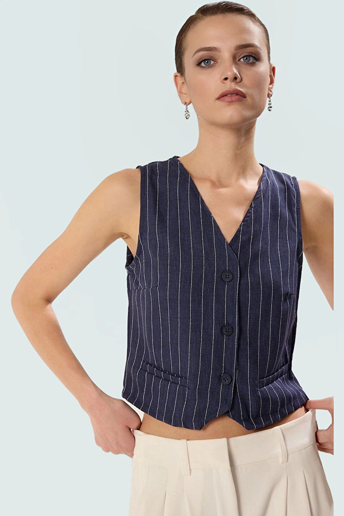 Modern Çizgili Crop Bluz V Yaka Polyester Yazlık Dayanıklı Malzeme Yüksek Kalite