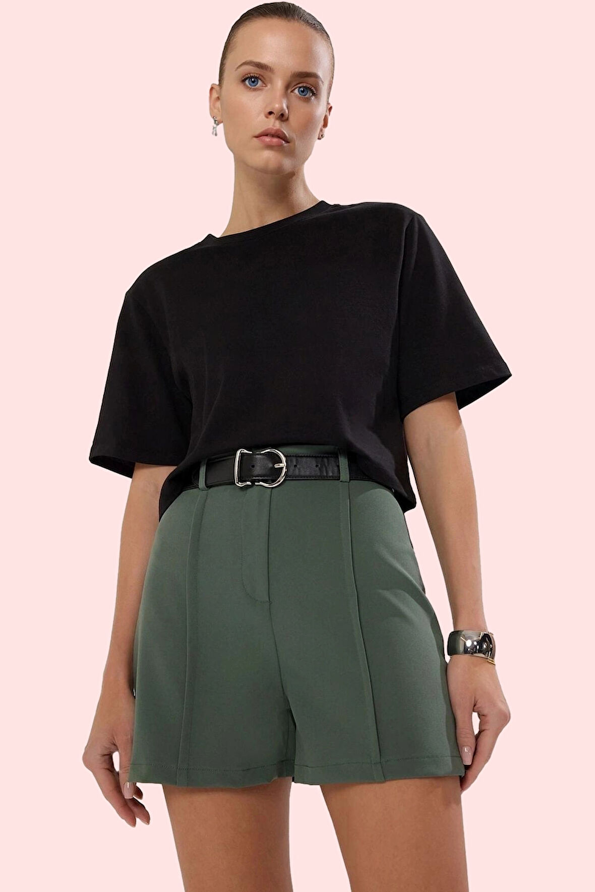 Kadın Yüksek Bel Boru Paça Şort Polyester Elastan Nefes Alabilir Kumaş Yaz Aylarının Vazgeçilmezi