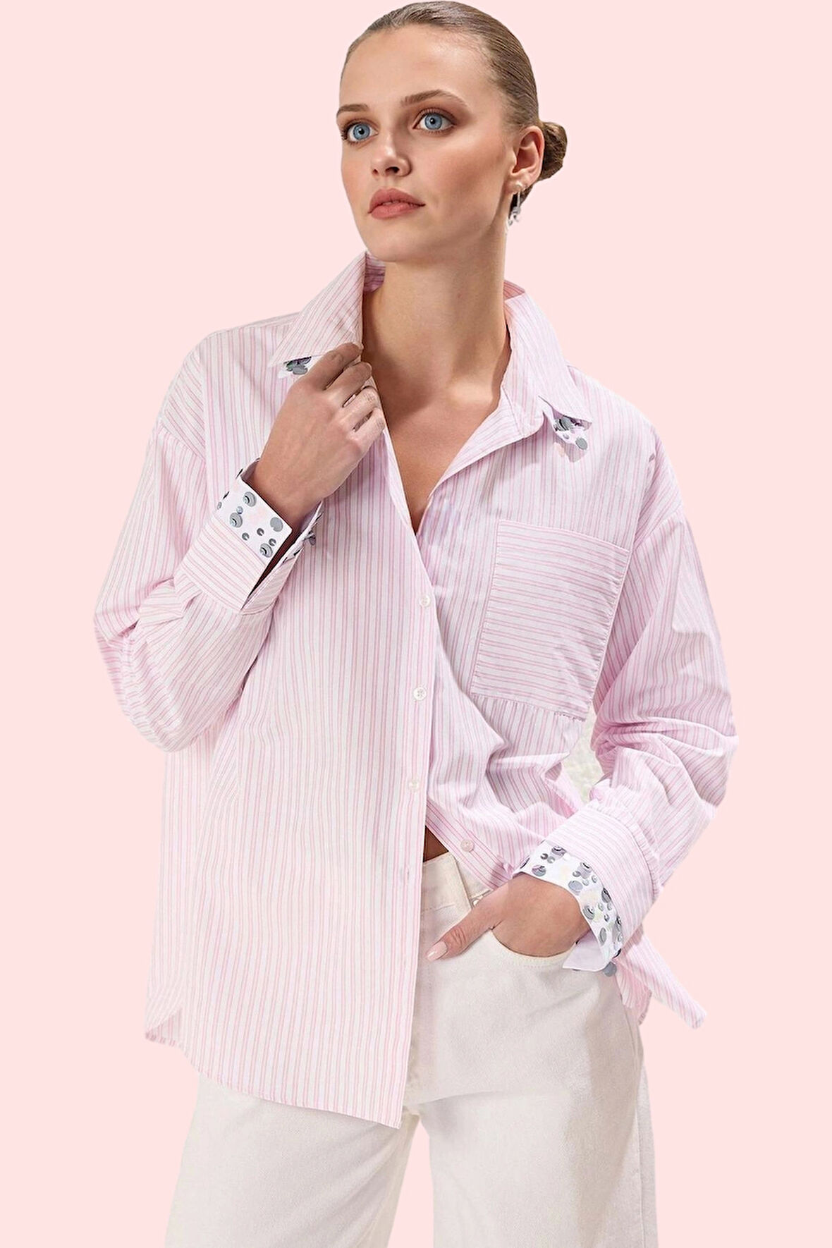 Kadın Basic Oversize Pamuklu Gömlek; Günlük Ve İş Hayatı İçin İdeal Çizgili Desen Hafta Sonu