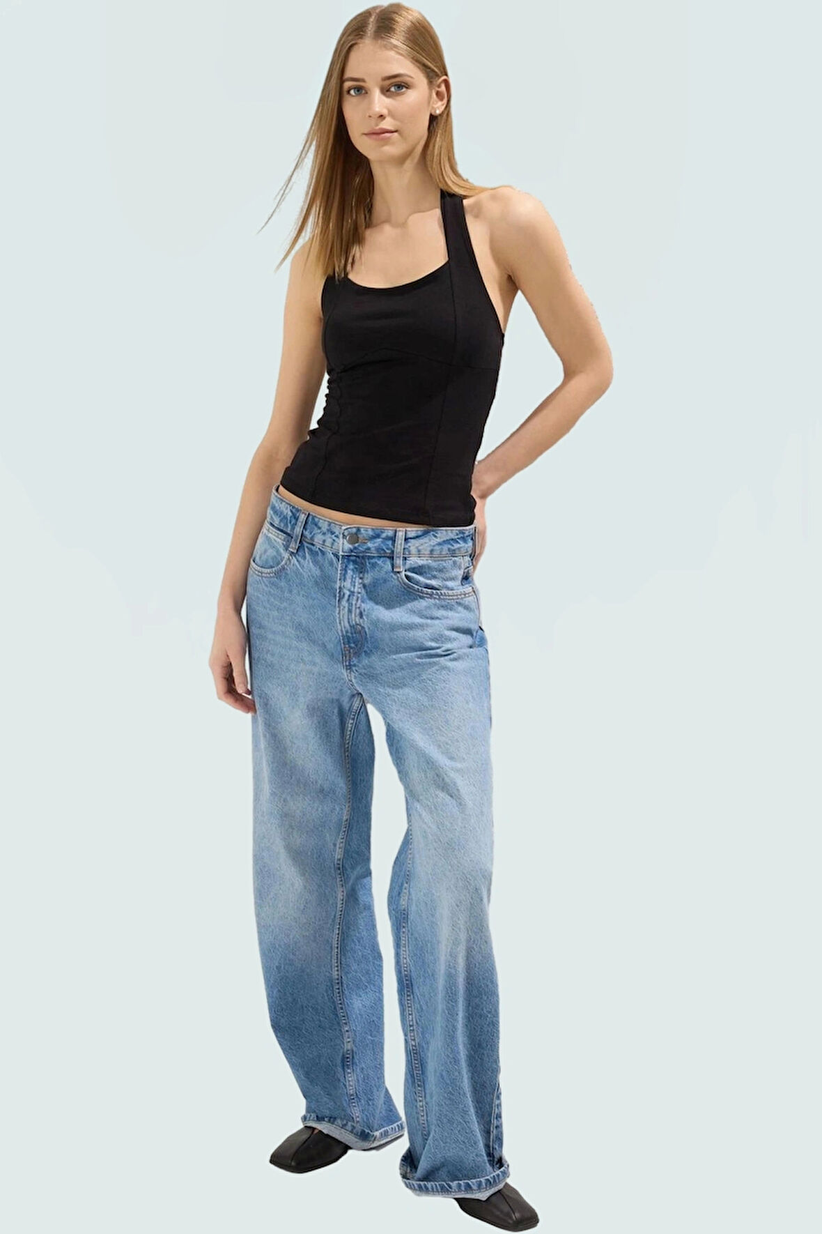 Yazlık Örme Bluz Boyundan Bağlamalı Crop Fitted Modern Stil Seçkin Malzeme Şık Görünüm