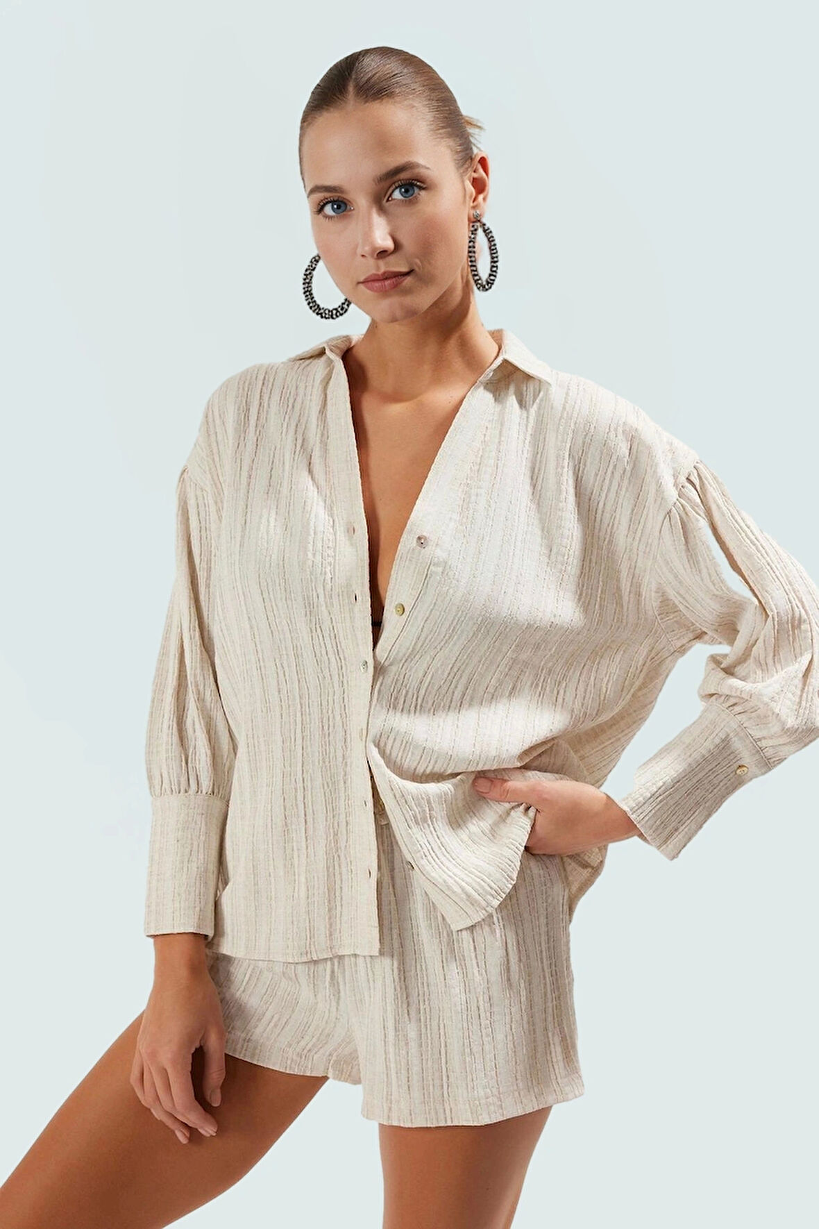 Yazlık Şıklık Pamuk Polyester Keten Karışımlı Uzun Kollu Gömlek Şort Takım Mükemmel Uyum