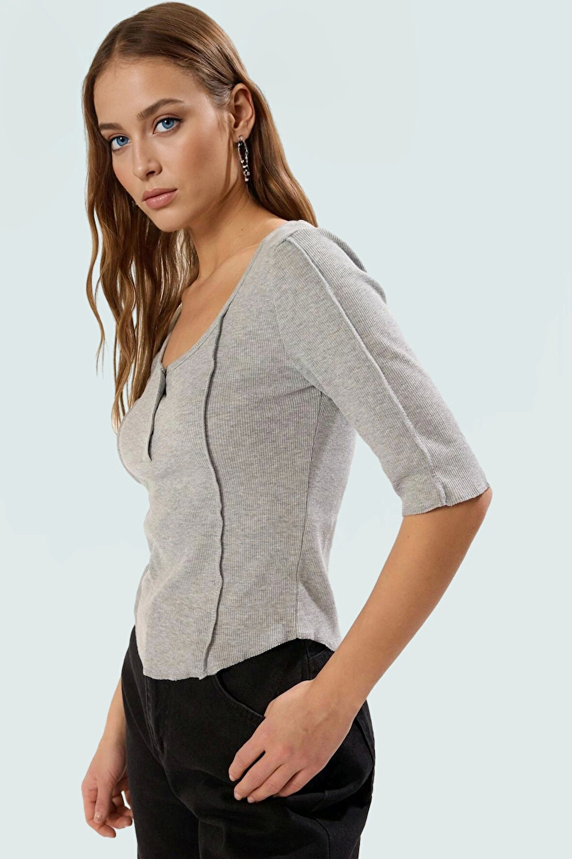 Pamuklu Örme Bluz Regular Fitted Havuz Yaka Kısa Kollu Asimetrik Özenle Seçilmiş