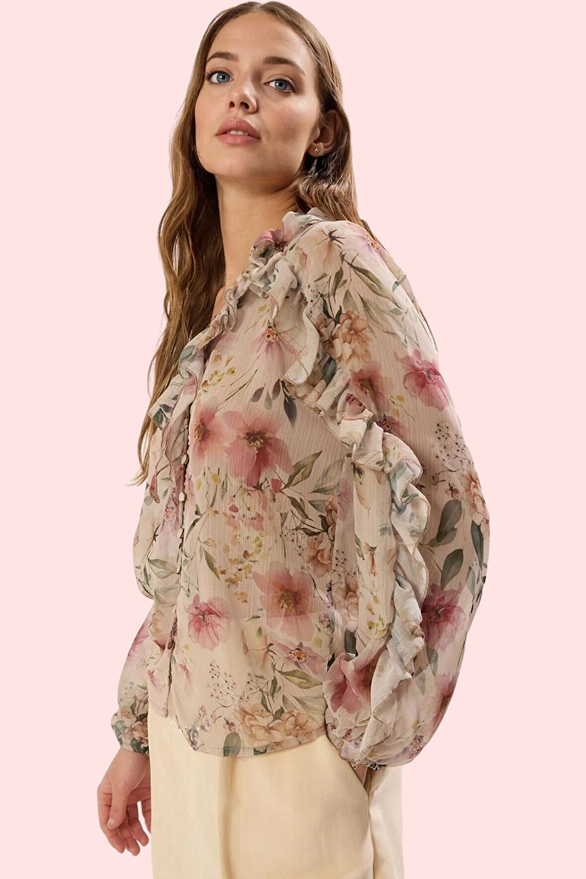 Kadın Şifon Gömlek Regular Kalıp Uzun Kol Çiçekli Desen Polyester Yaz Aylarının Vazgeçilmezi