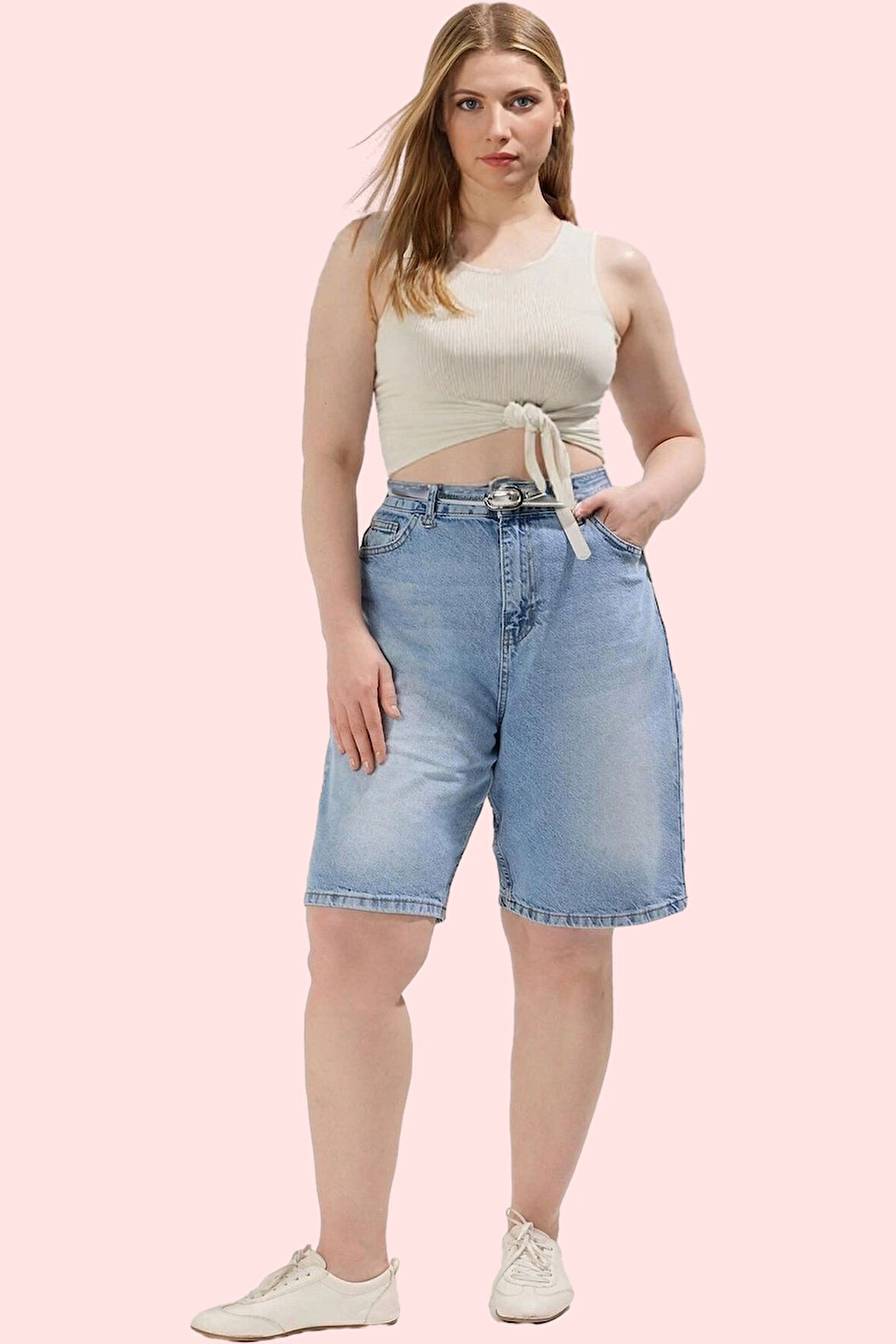 Kadın Denim Şort Pamuk Yüksek Bel Boru Paça Straight Fit Günlük Yaz Aylarının Vazgeçilmezi