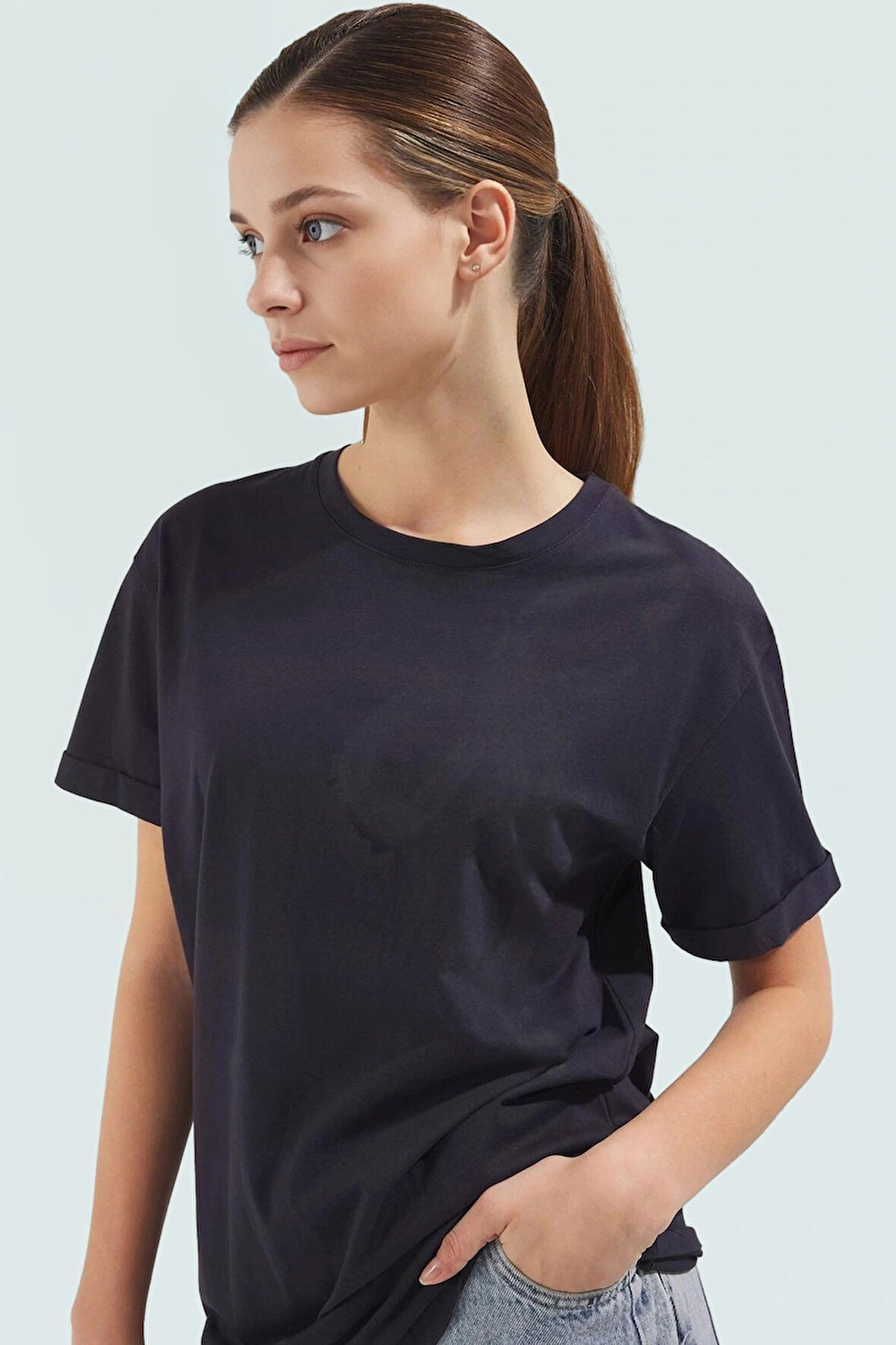 Yazlık %100 Pamuk Regular Bluz Taş Detaylı Fiyonk ile Şıklık Mükemmel Uyum Profesyonel Görünüm