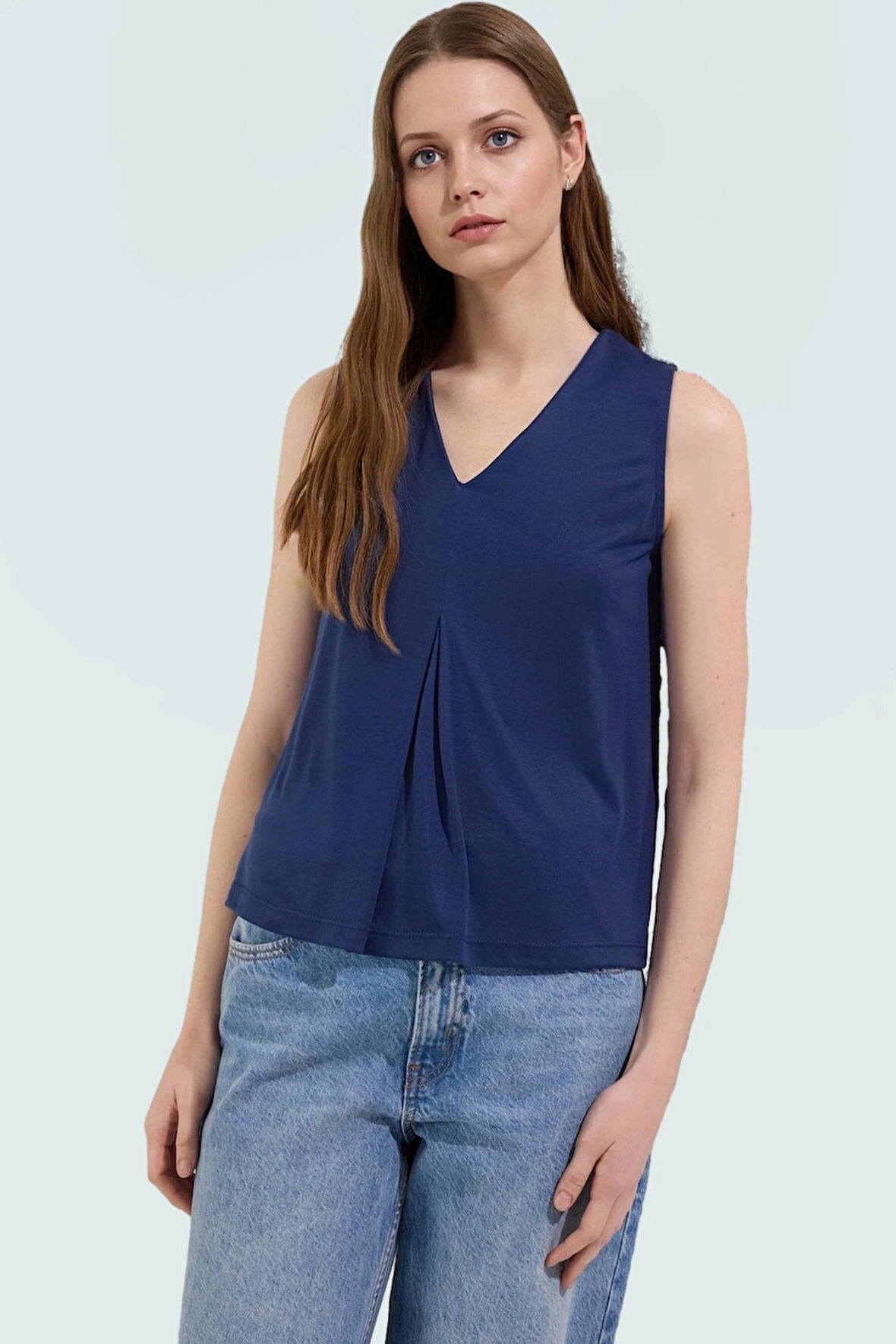 Şık V Yaka Bluz Modal Kumaş Regular Kalıp Yazlık Trend Tasarım Profesyonel Görünüm