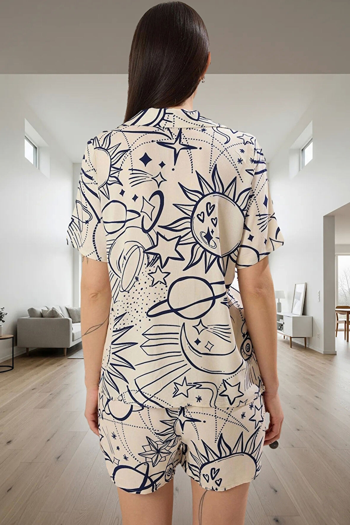 Rahat ve Şık 100% Viskon Galaksi Desenli Pijama Takımı Günlük Kullanım İçin