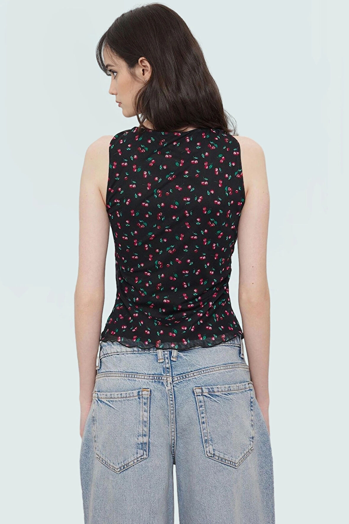 Yazlık Kolsuz Örme Bluz Kiraz Baskı V Yaka Fitted Kalıp Tül Kumaş Dayanıklı Malzeme