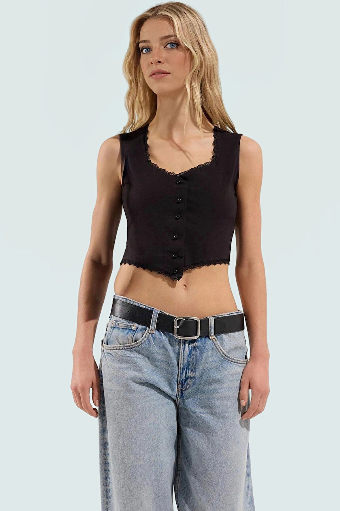 Yazlık Pamuklu Crop Bluz Renk Havuz Yaka Fitted Vücut Hatlı Premium Kalite Mükemmel Uyum