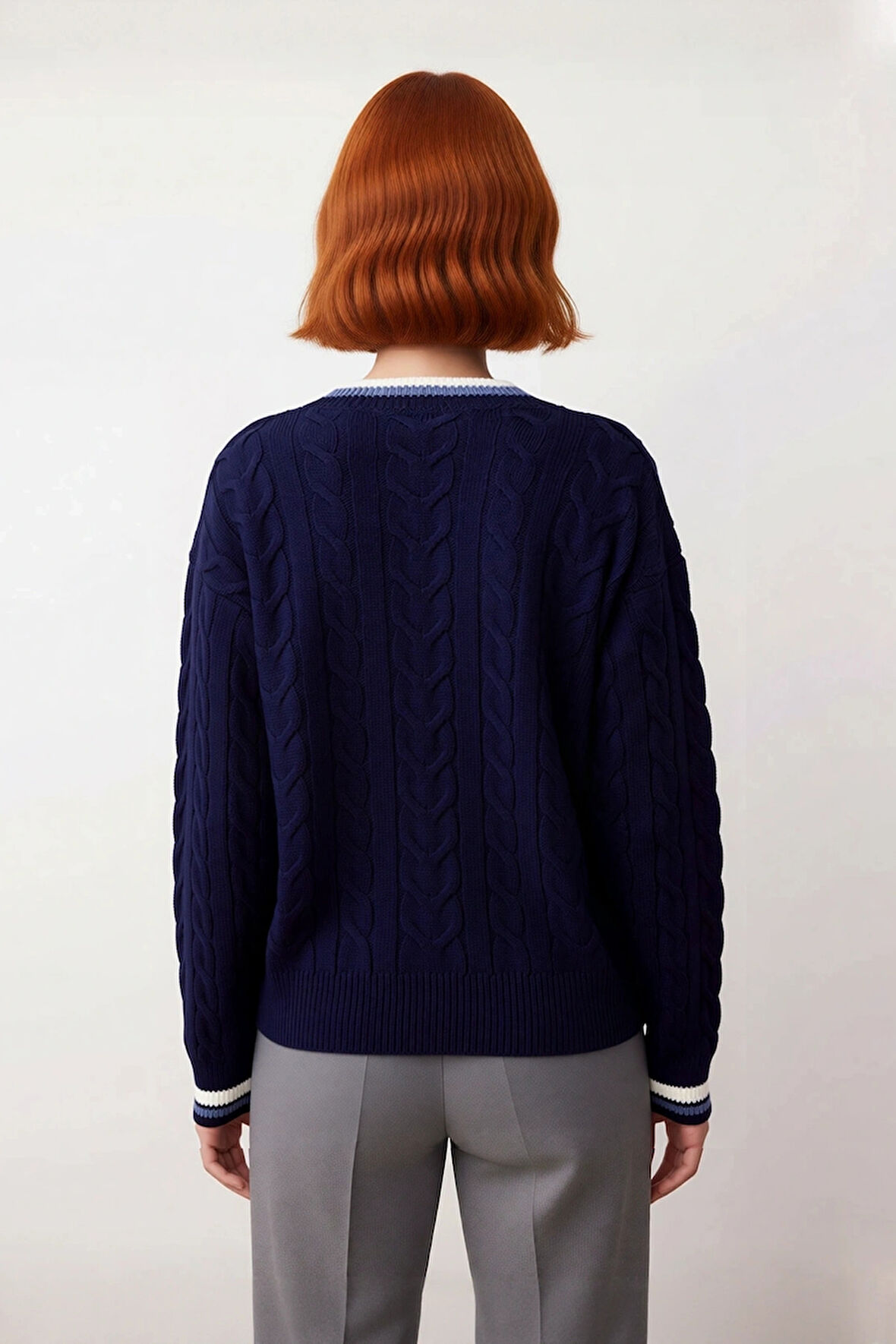 Kadın Şık V Yaka Kolej Temalı Triko Kazak Regular Kalıp Rahat Kullanım Orta Kalınlık Gündelik