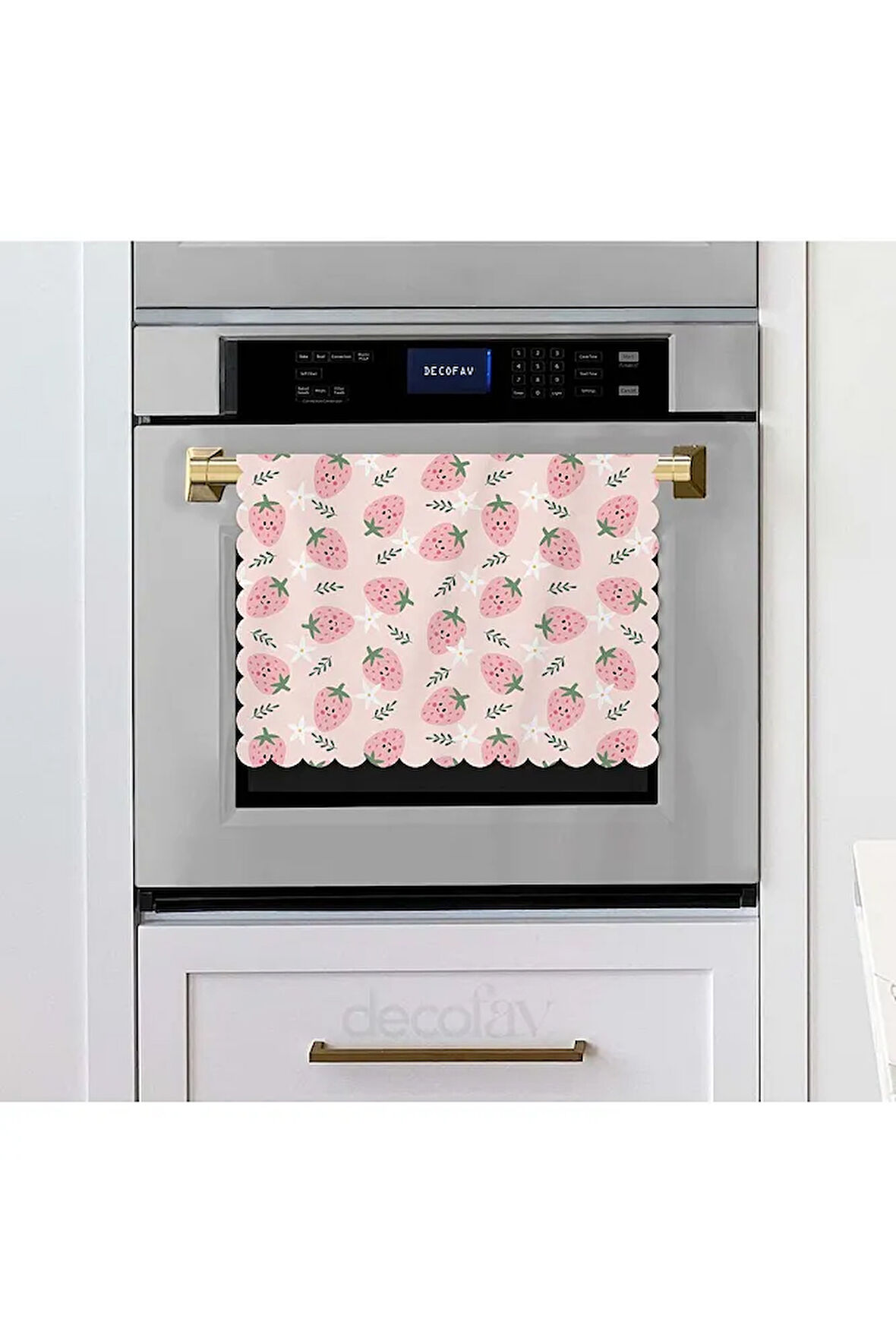 Pastel Pembe Tatlı Çilekler Desenli Lazer Kesim Kumaş Fırın Örtüsü