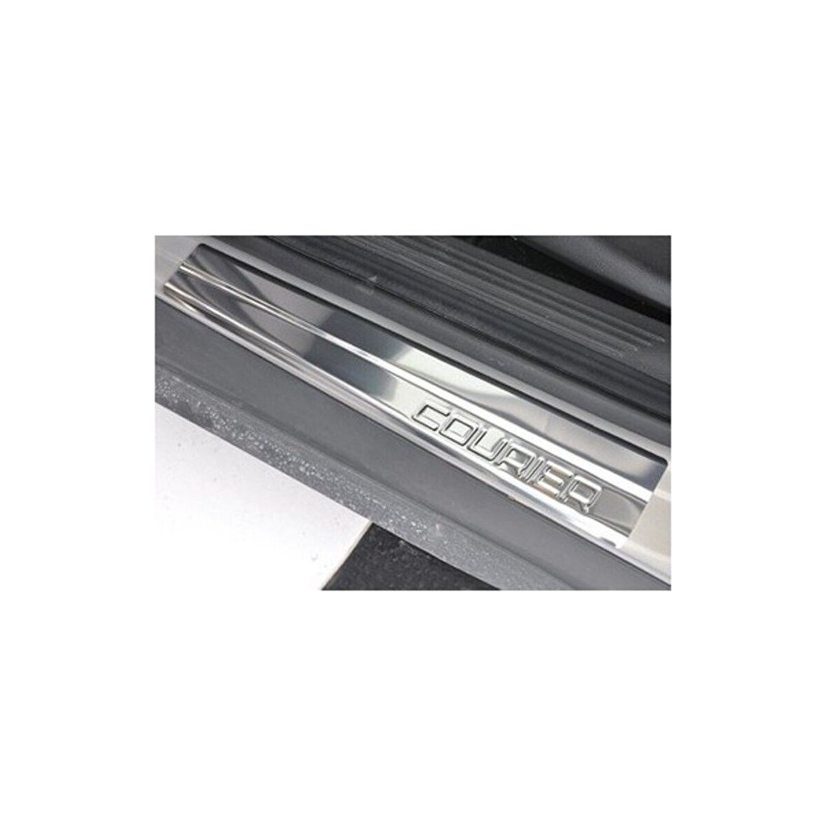 Ford Courier 2014 ve Üzeri Modeller Krom Kapı Eşiği 4 Parça Paslanmaz Çelik