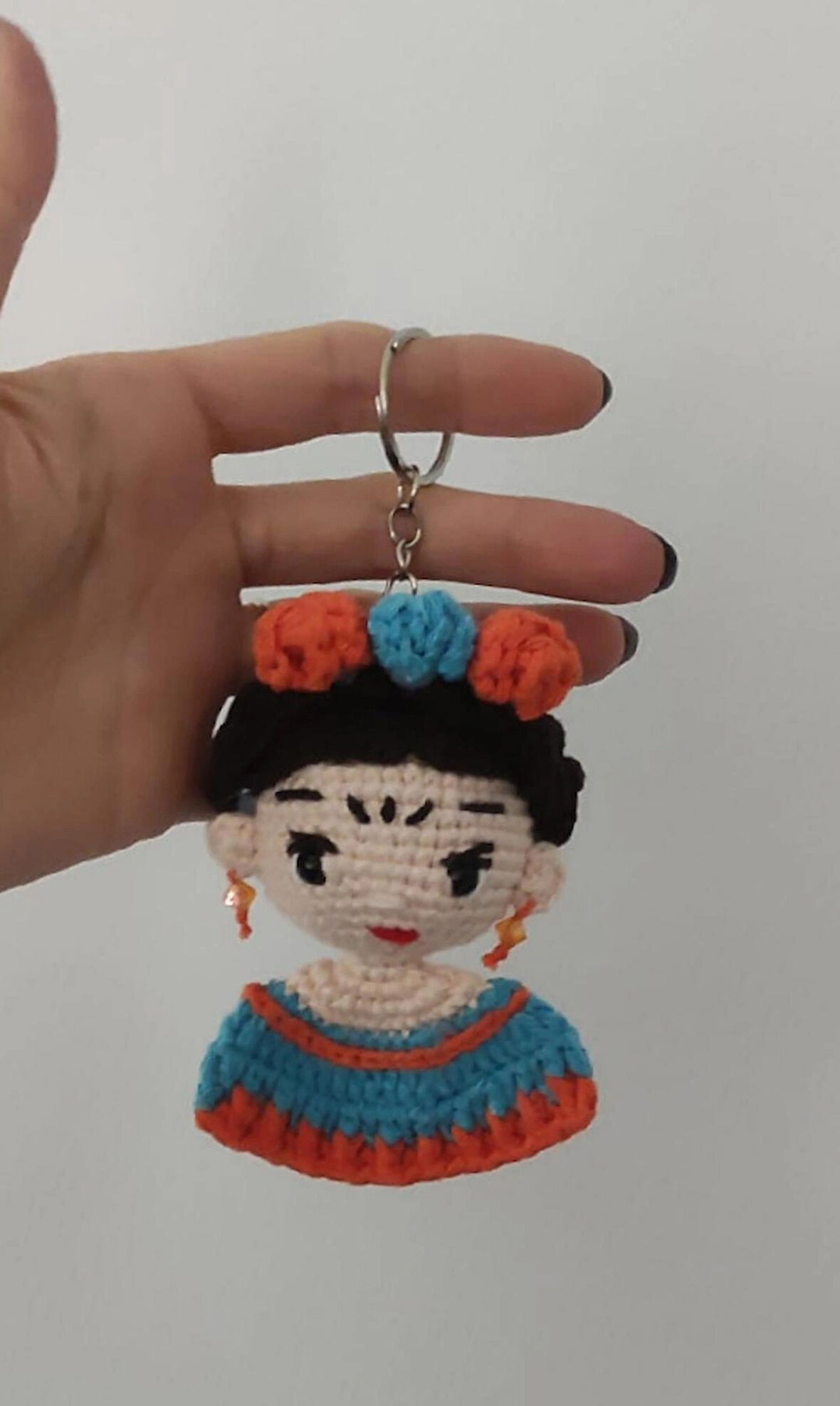 Frida Kahlo Örgü Anahtarlık (Amigurumi)